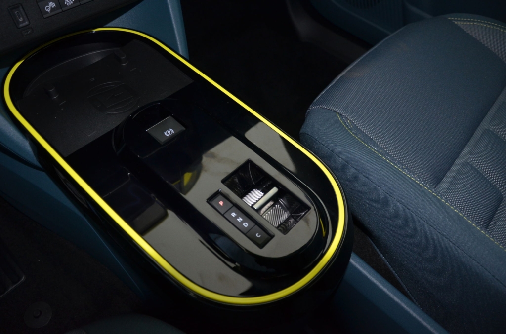 FIAT Grande Panda Elektro La Prima-image-21