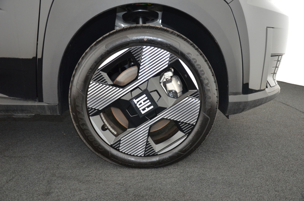 FIAT Grande Panda Elektro La Prima-image-9