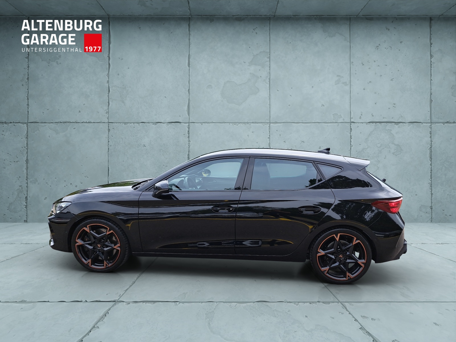 CUPRA Leon 2.0 TSI 300 VZ DSG-image-1