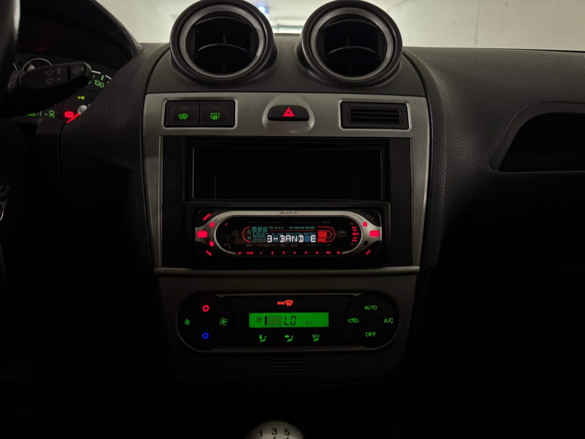 FORD Fiesta 1.6 TDCi Trend-image-13