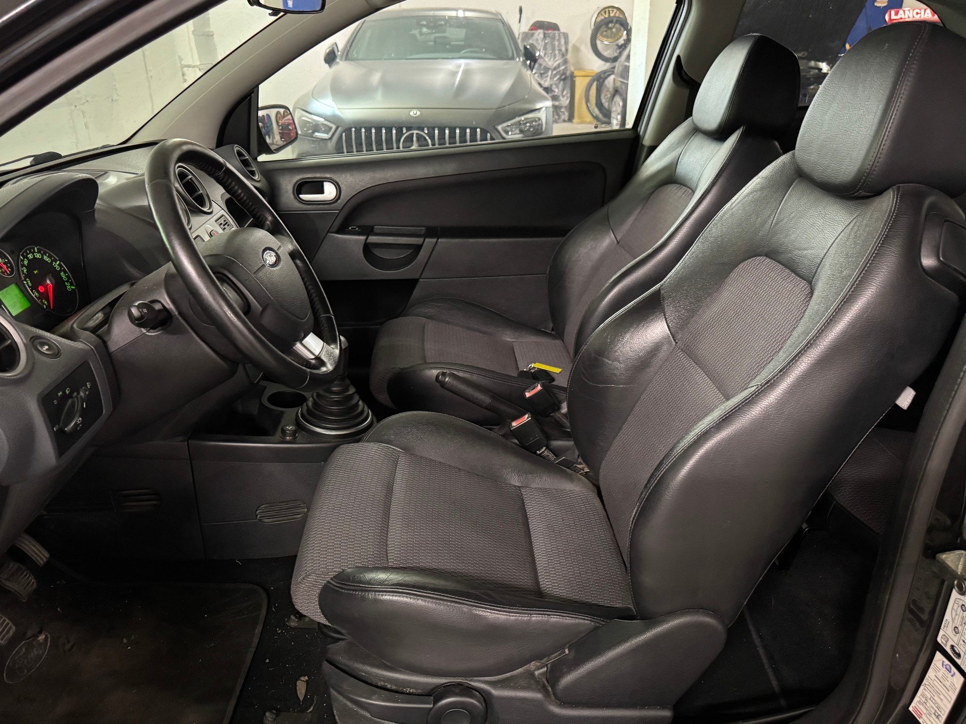 FORD Fiesta 1.6 TDCi Trend-image-9