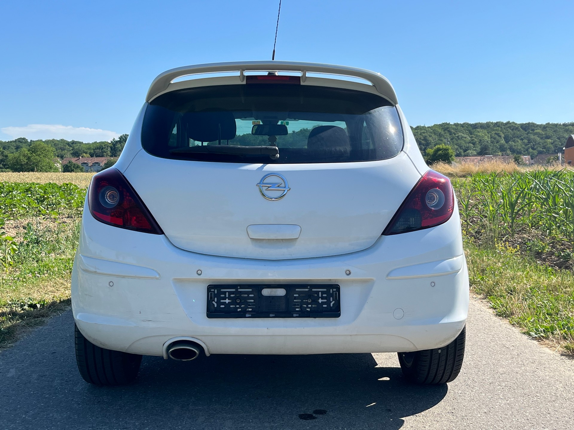 OPEL Corsa 1.4 Automatic-image-8