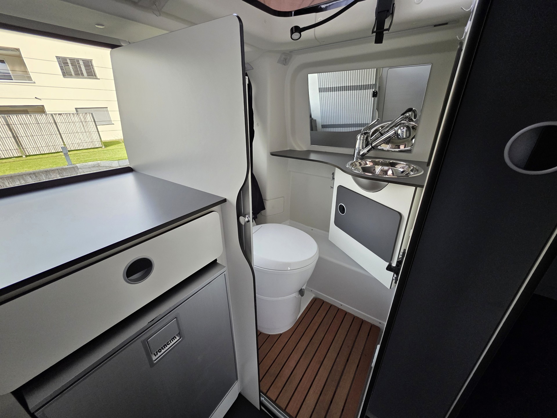 FORD Transit Custom Van 320 L2H1 Trend A KARMAN MOBIL-image-16