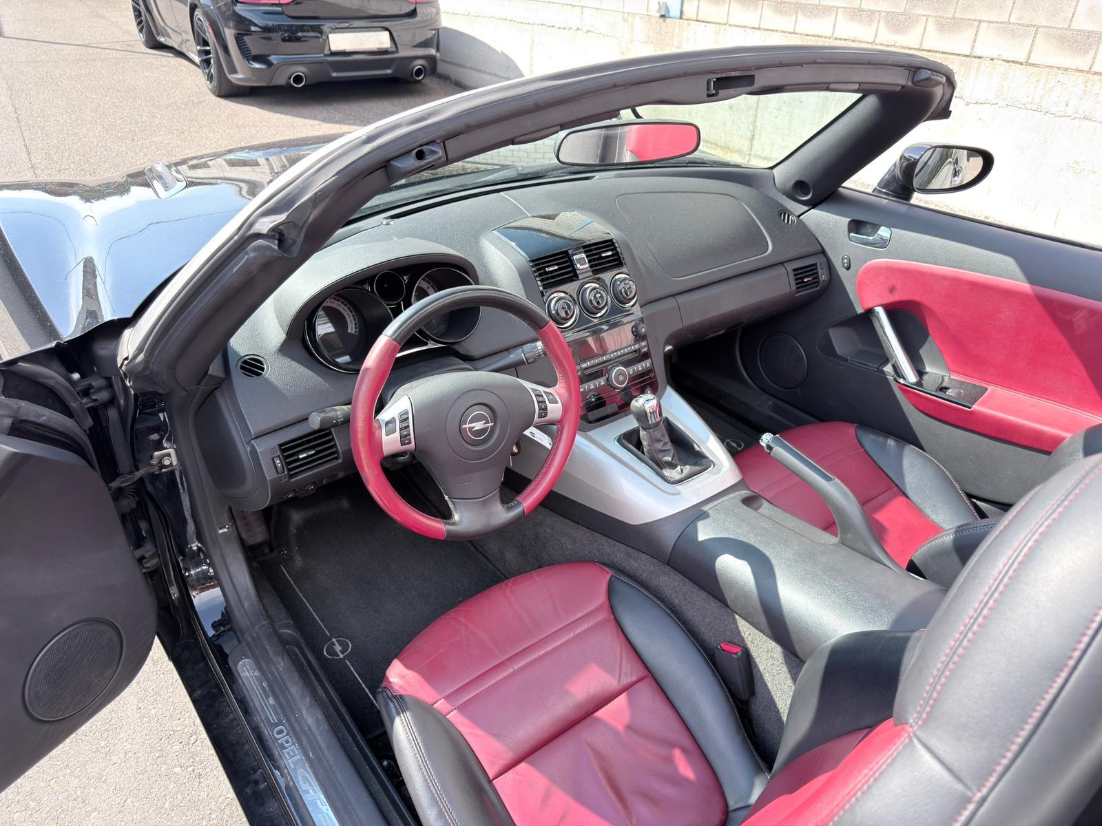 OPEL GT 2.0 16V Turbo-image-10