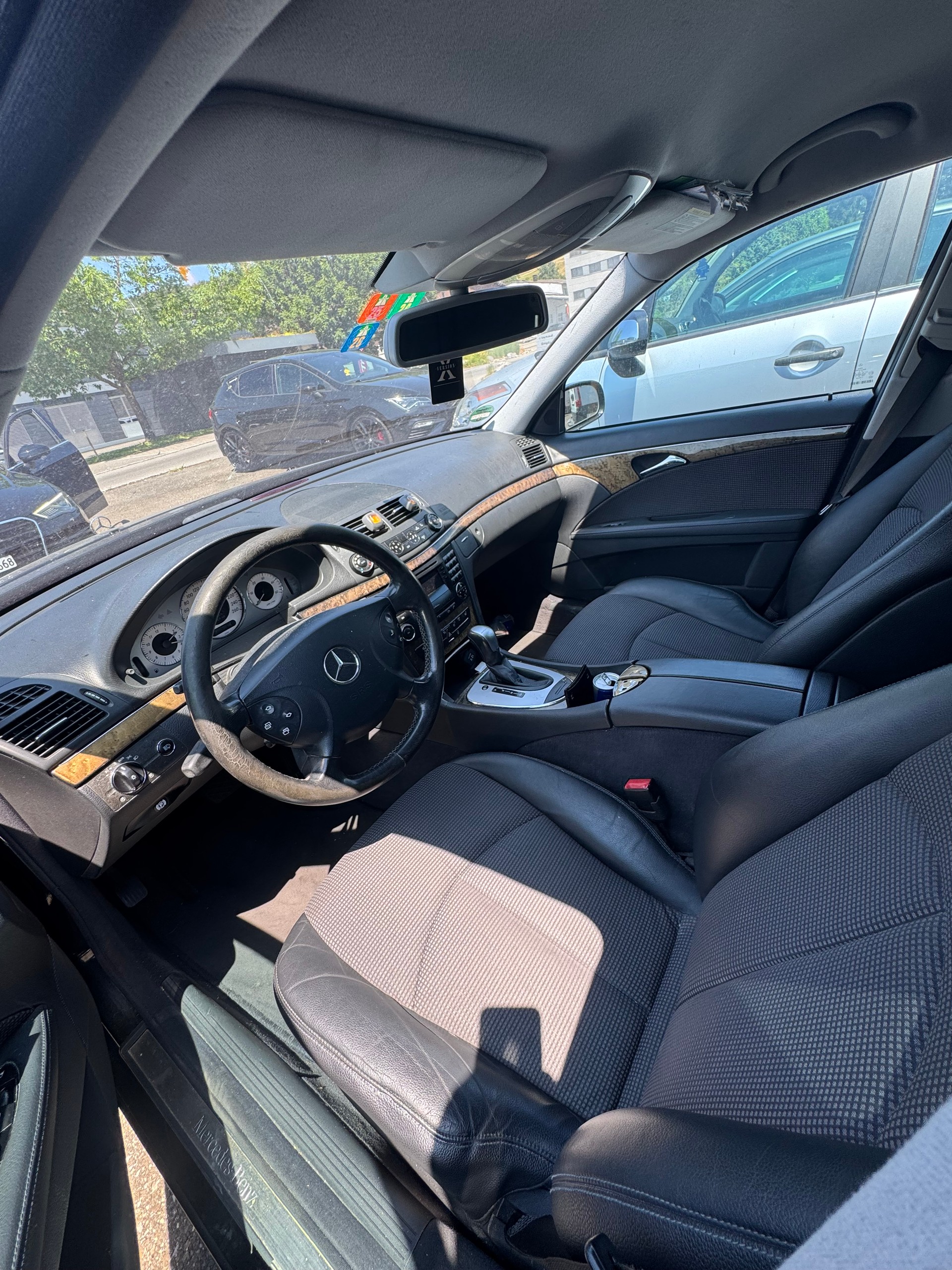 MERCEDES-BENZ E 220 CDI Elégance-image-7