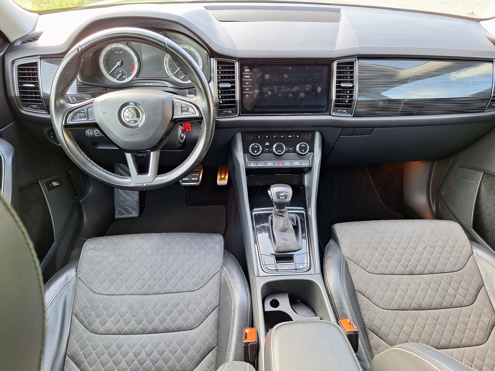 SKODA Kodiaq 2.0 TDI CR Ambition 4x4 DSG-image-11