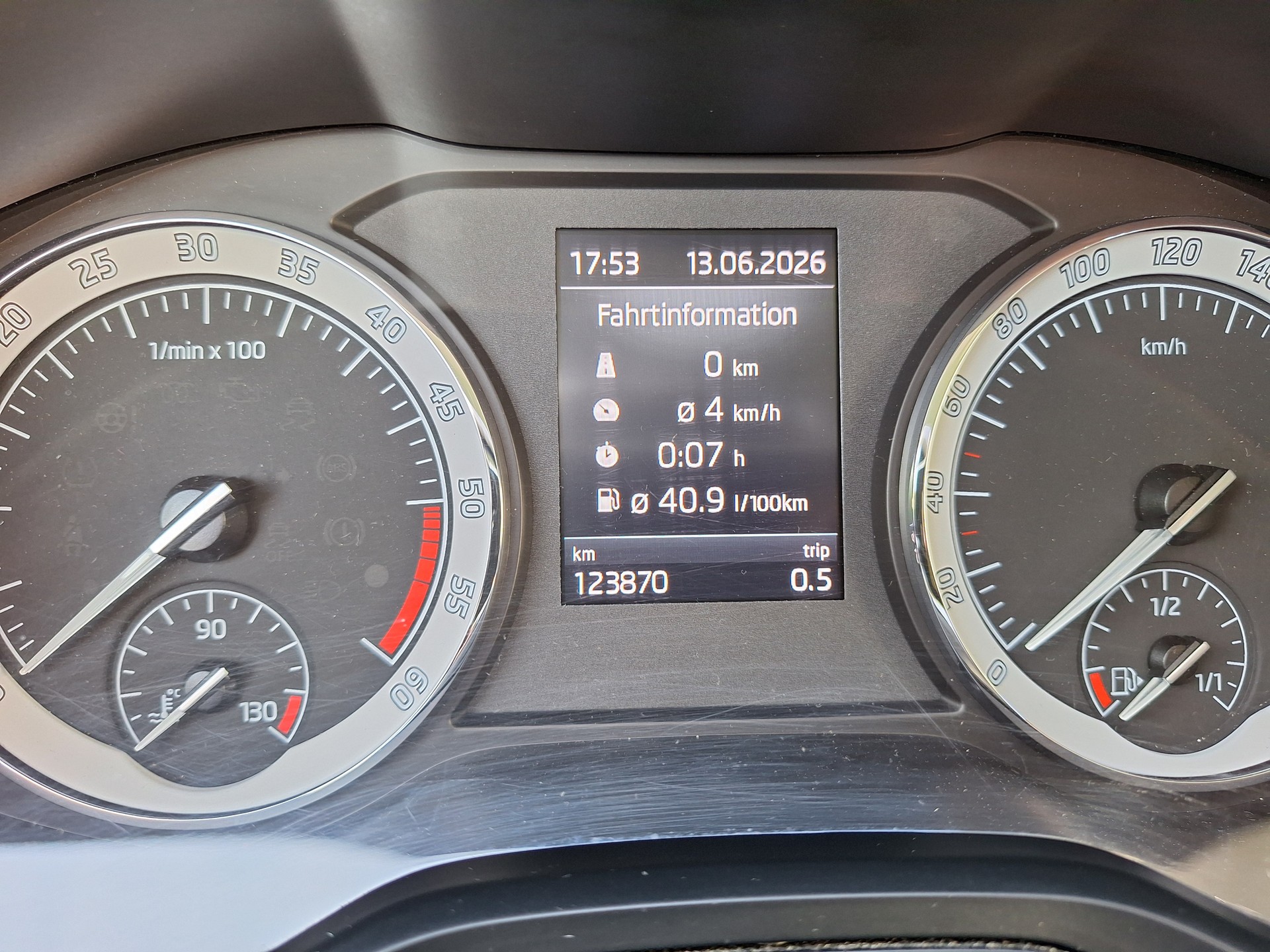 SKODA Kodiaq 2.0 TDI CR Ambition 4x4 DSG-image-12