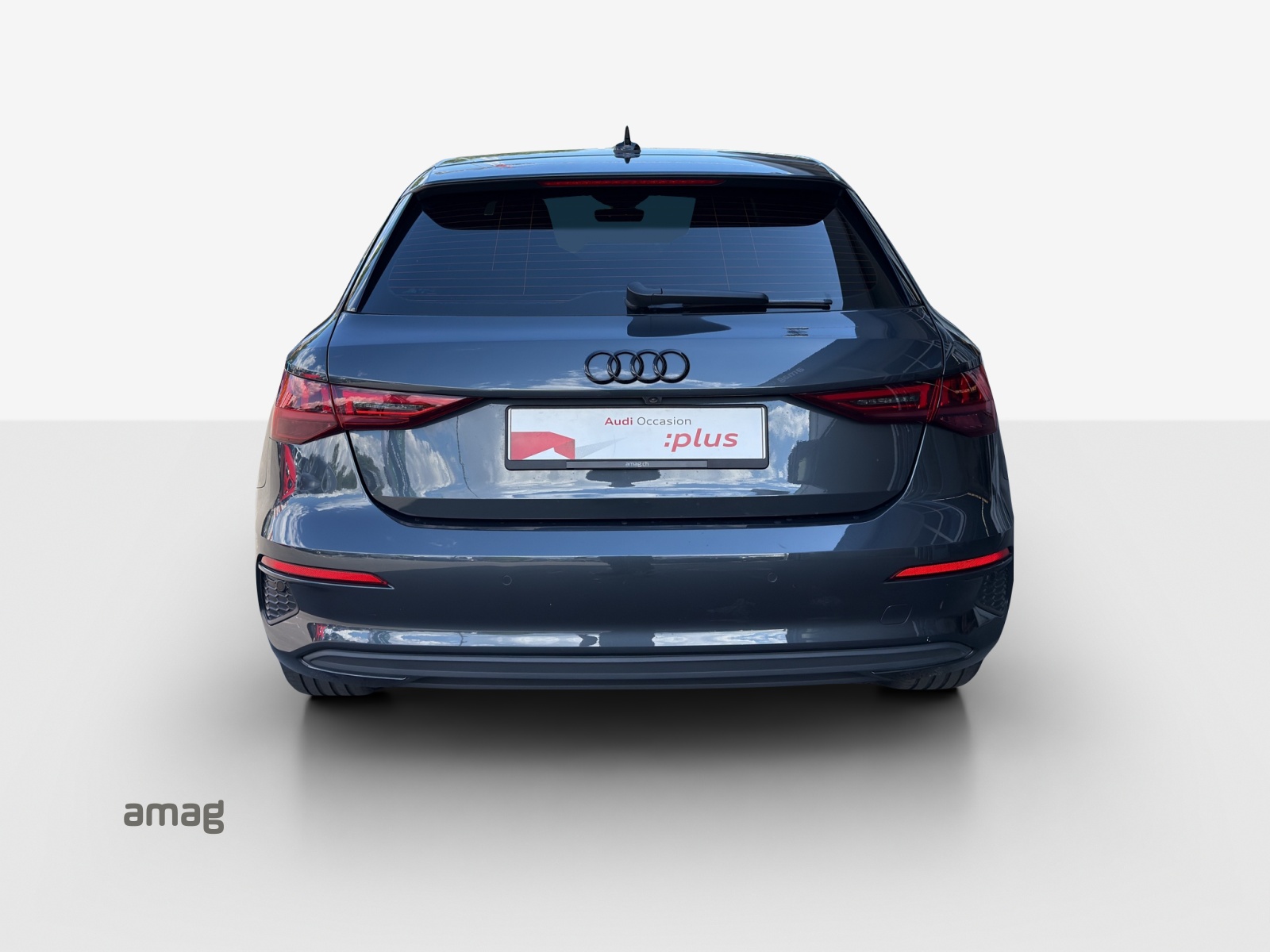 AUDI A3 Sportback 40 TFSI e S-tronic-image-4