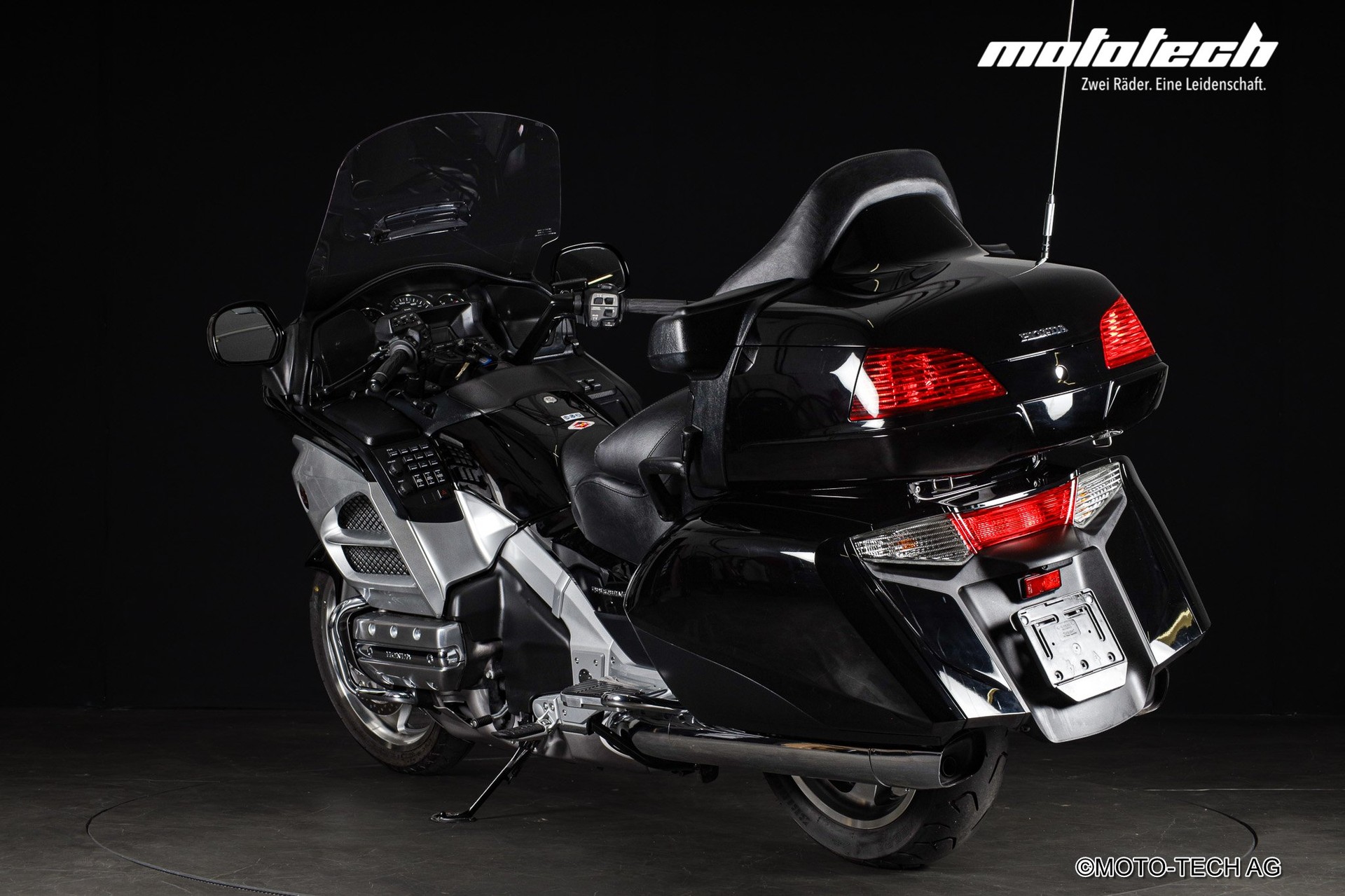 HONDA GL 1800 A Goldwing Airbag-showroom-element-3