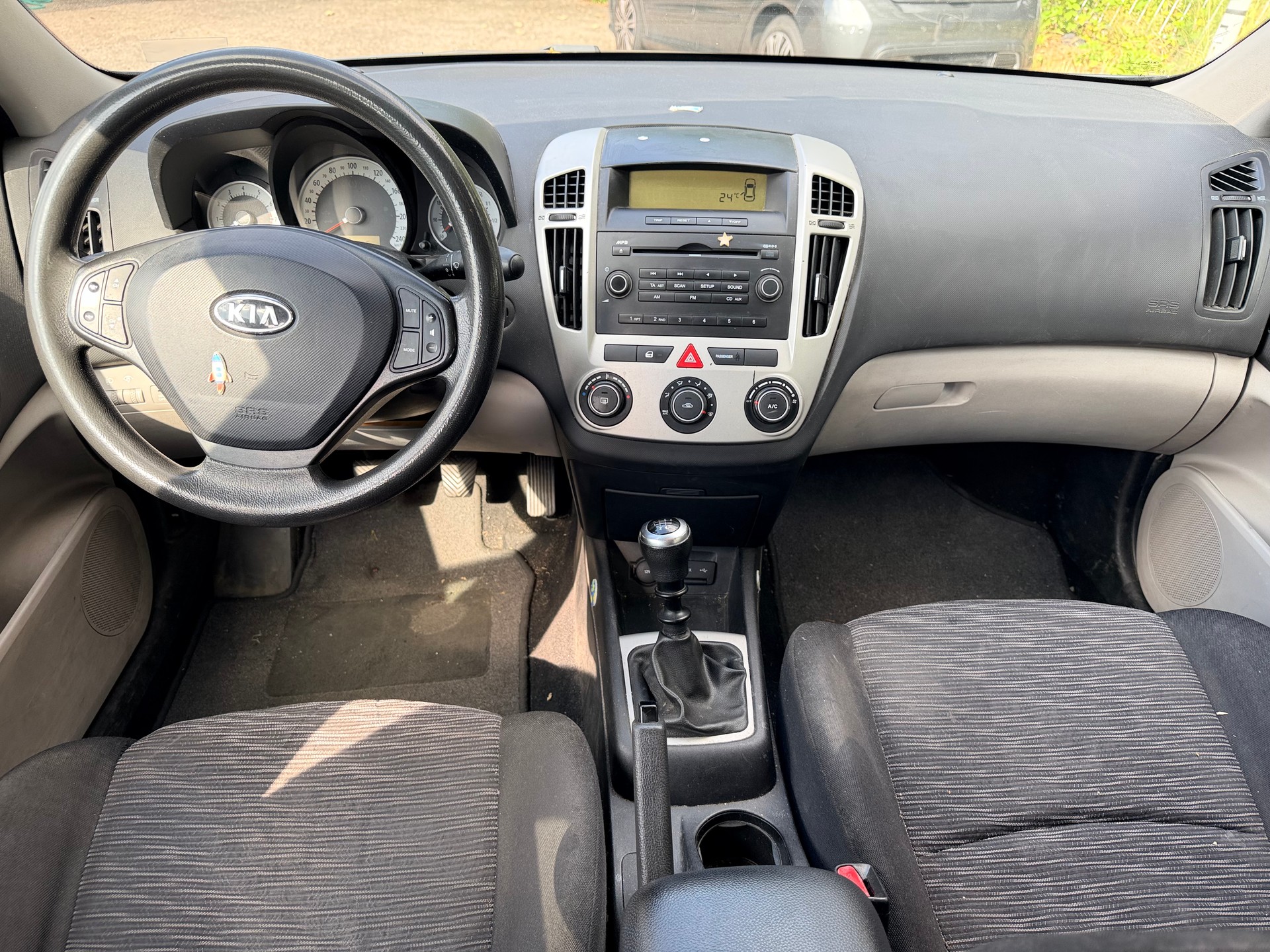 KIA Cee'd Sporty Wagon 1.4 16V Eco-image-10