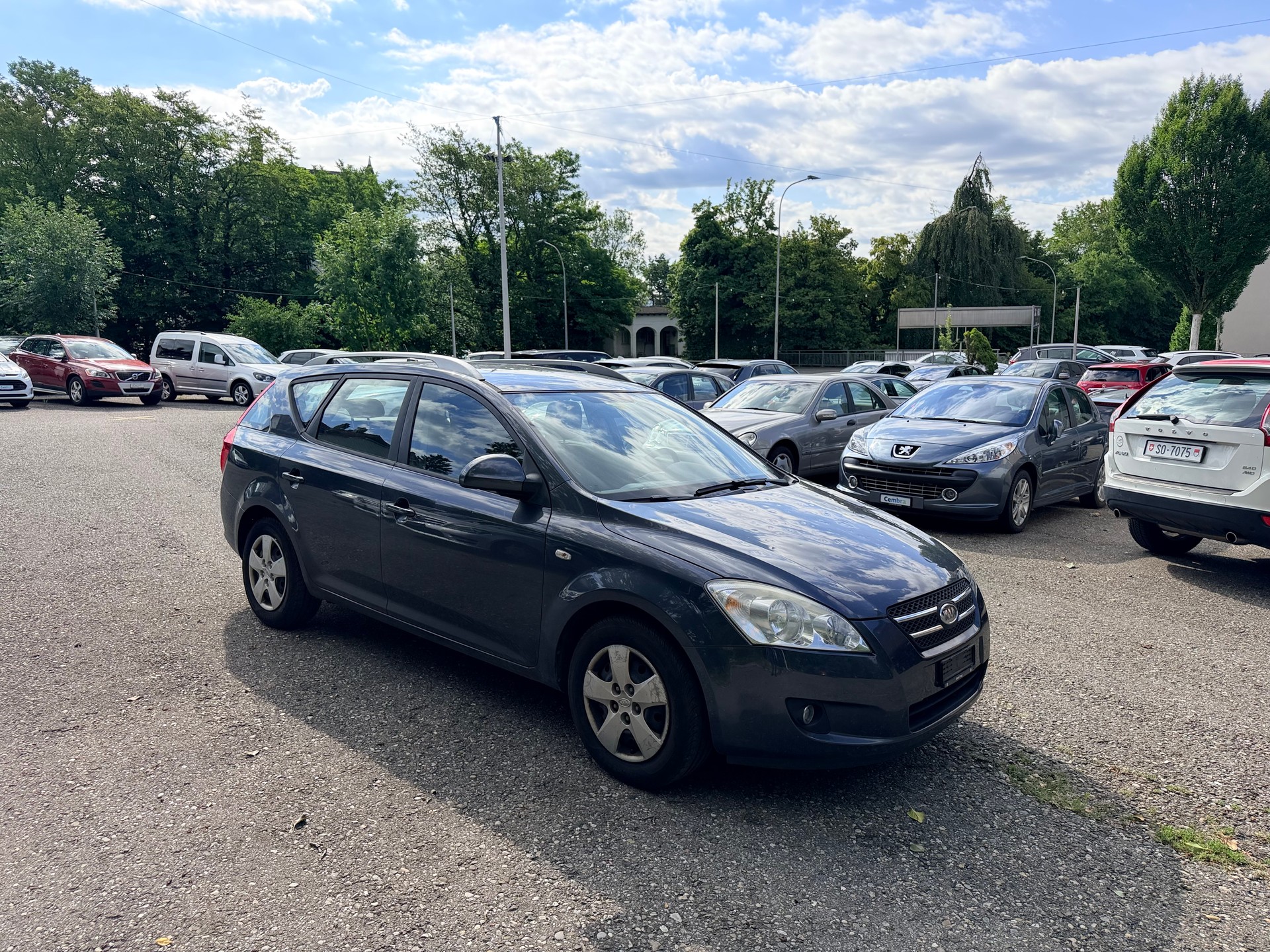 KIA Cee'd Sporty Wagon 1.4 16V Eco-image-2