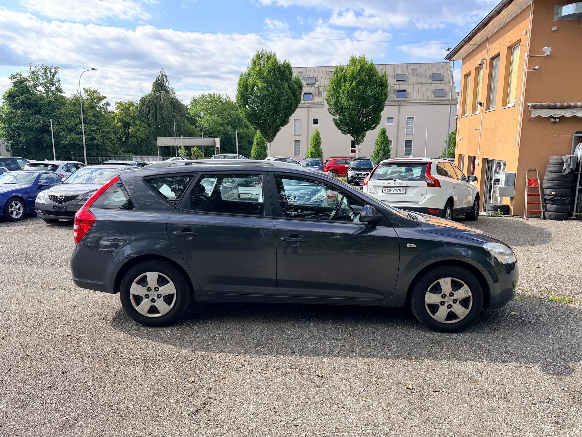 KIA Cee'd Sporty Wagon 1.4 16V Eco-image-4