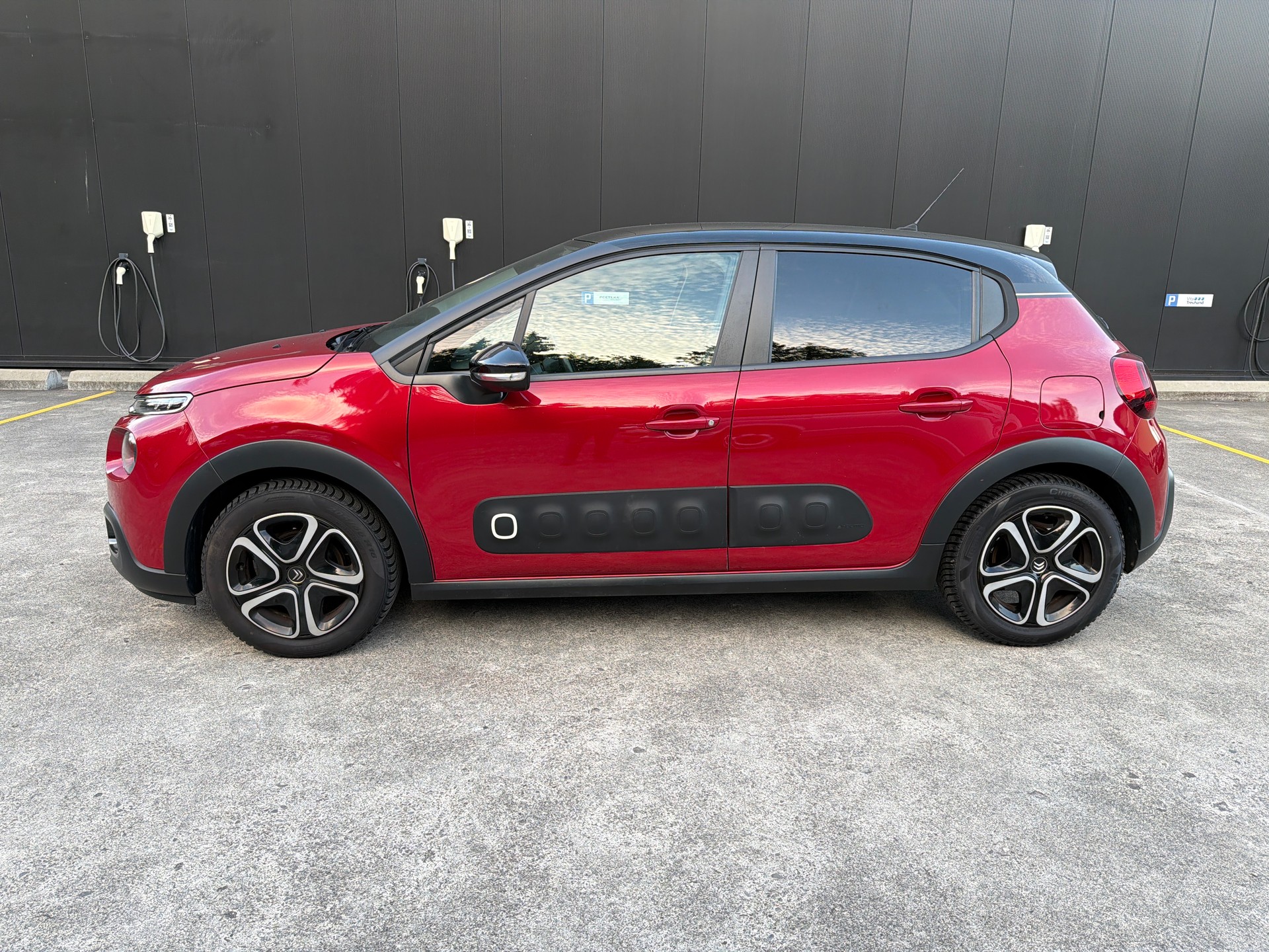 CITROEN C3 1.2i PureTech Feel-image-1