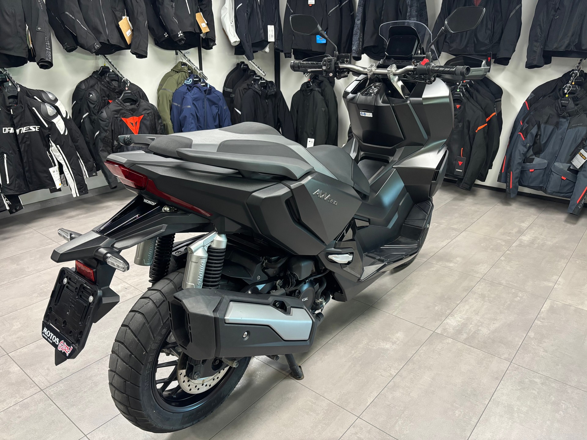 HONDA ADV 350-image-4