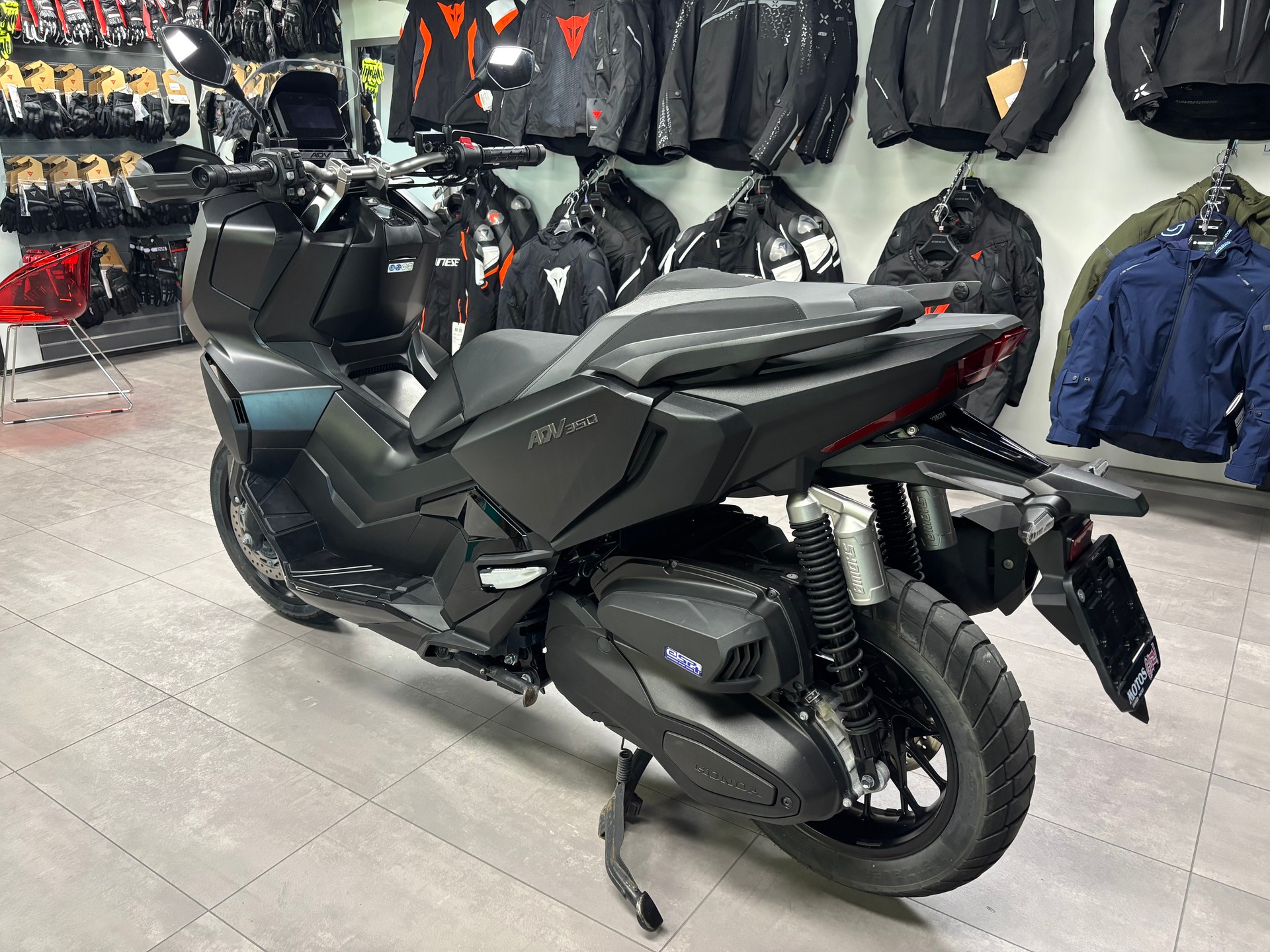 HONDA ADV 350-image-5