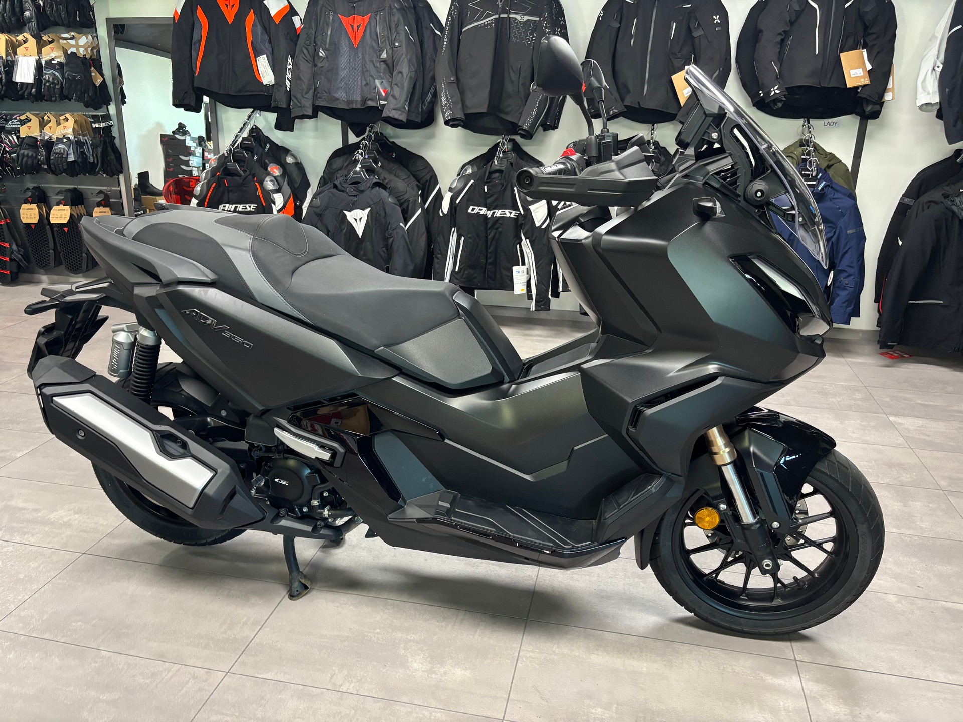 HONDA ADV 350