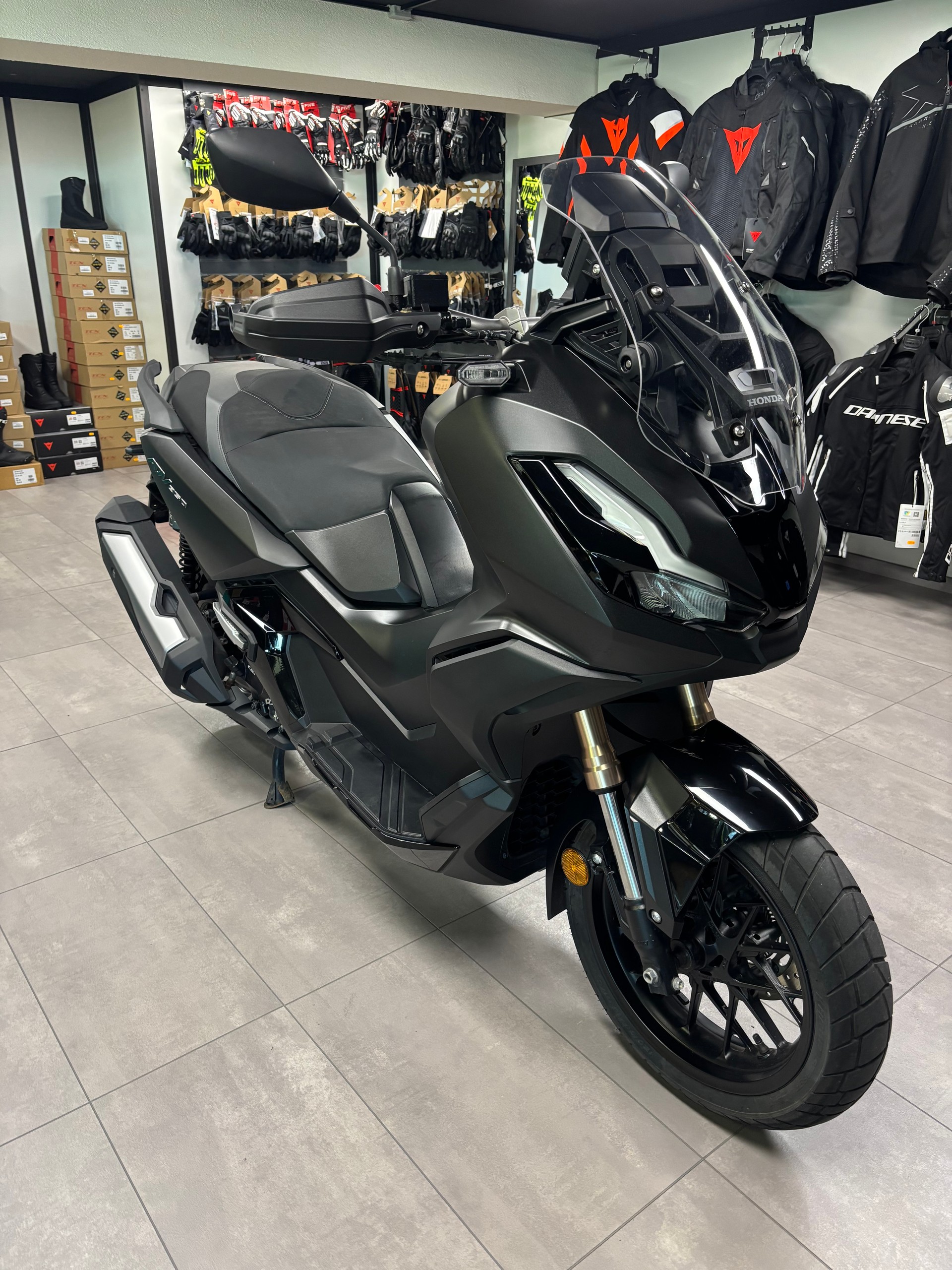 HONDA ADV 350-image-2