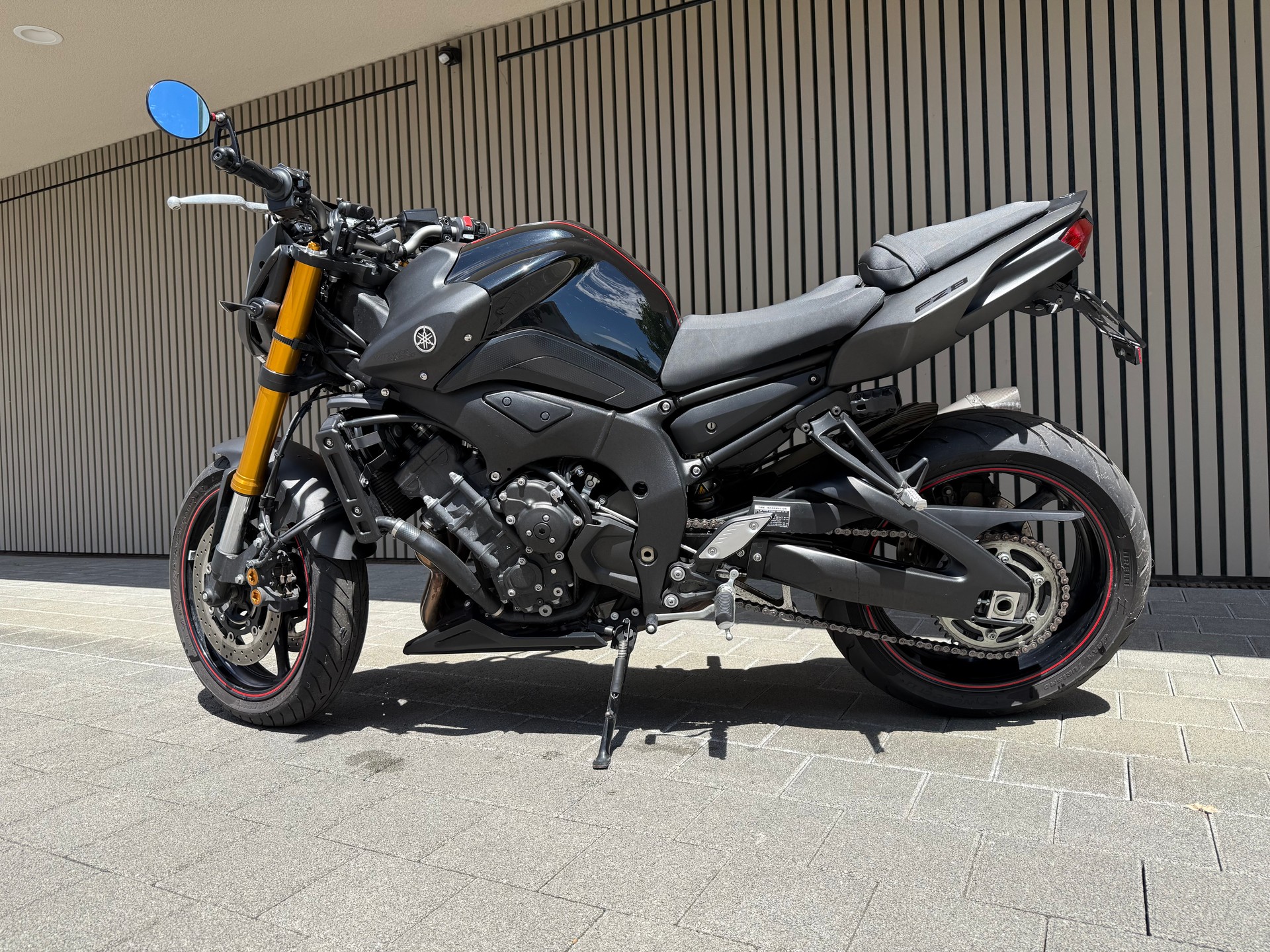 YAMAHA FZ8-image-6