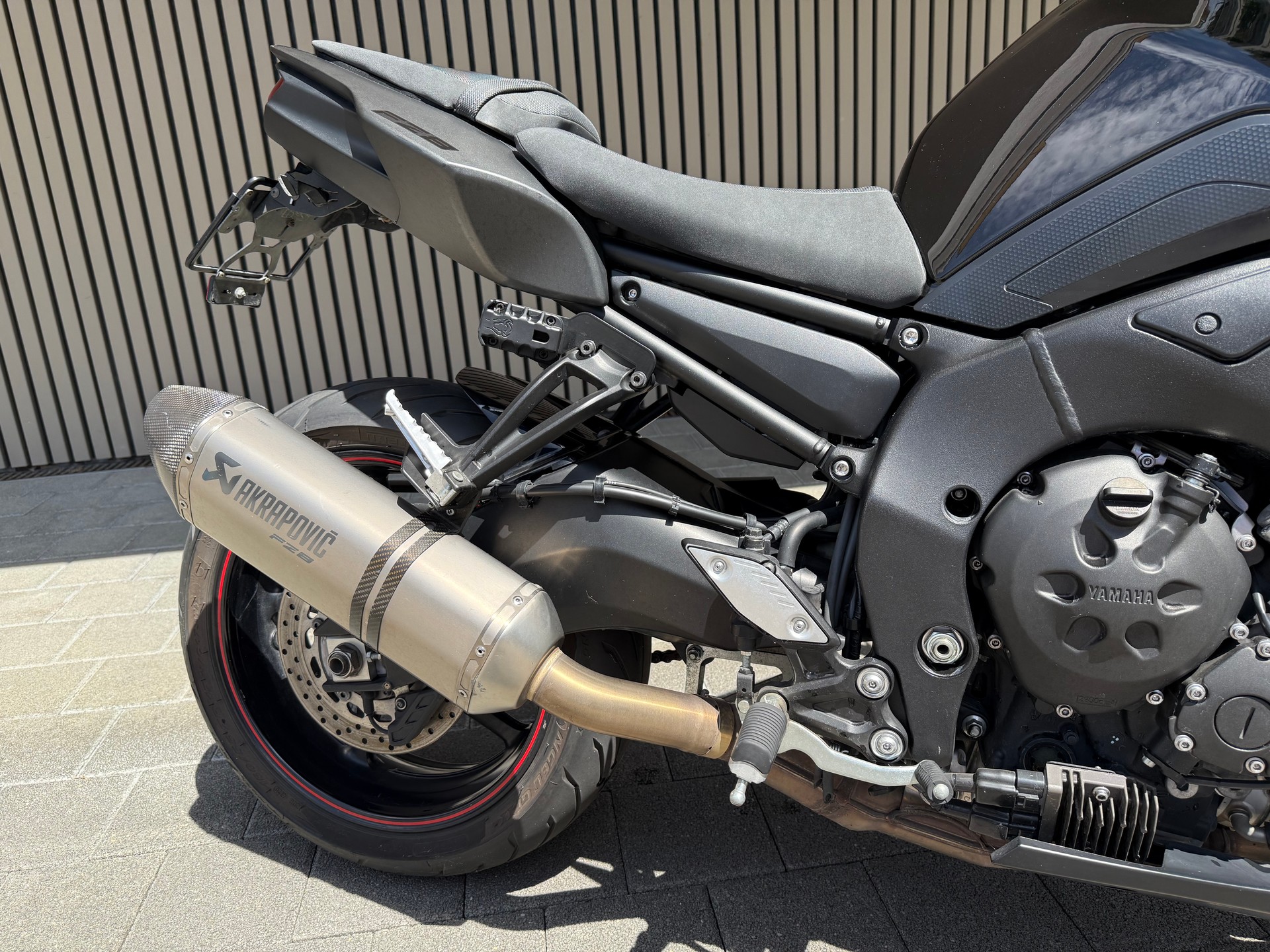 YAMAHA FZ8-image-4