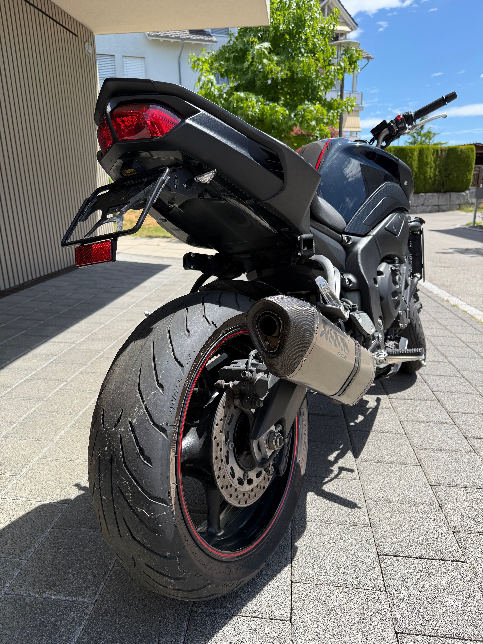YAMAHA FZ8-image-5
