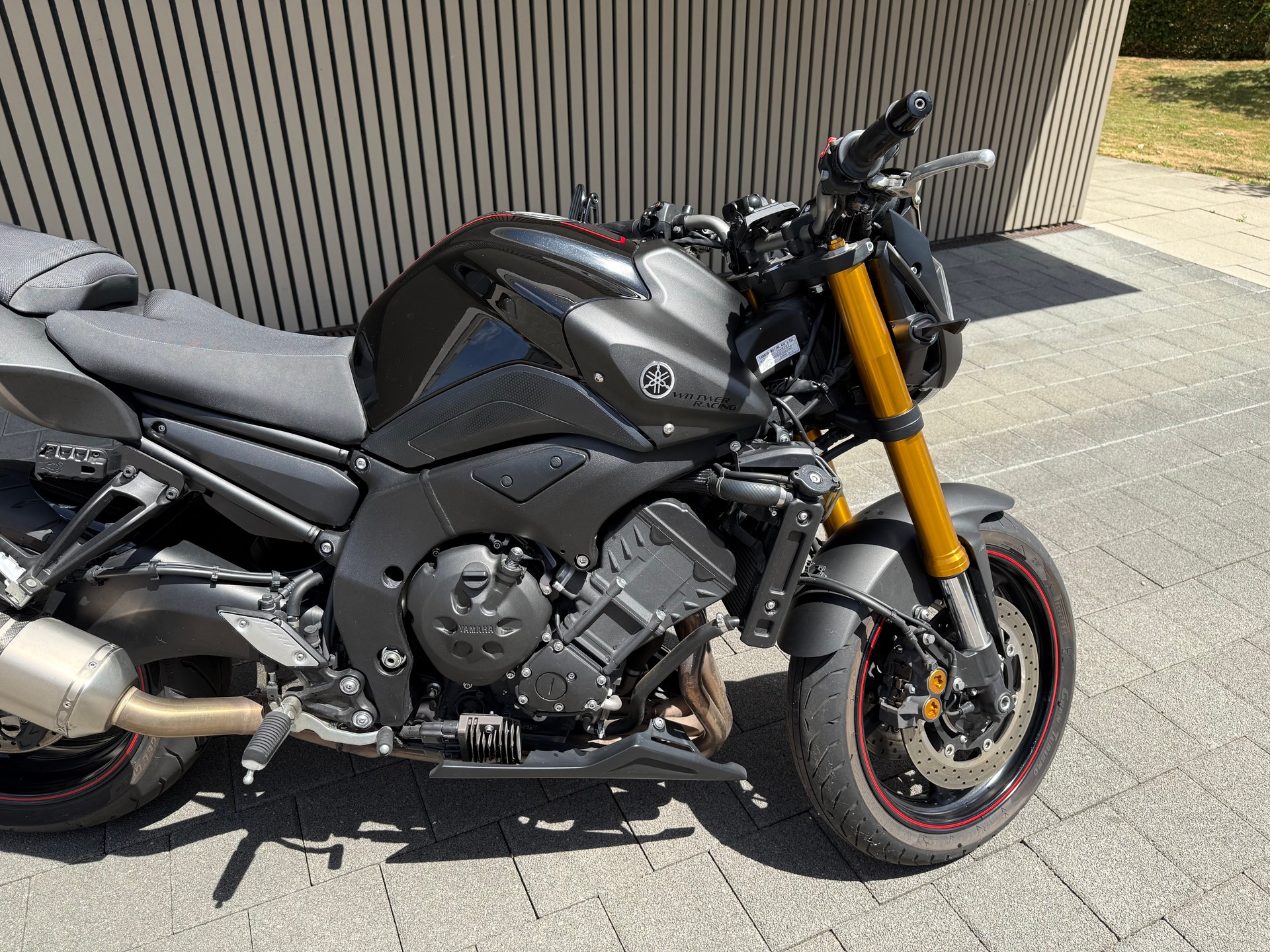 YAMAHA FZ8-image-3