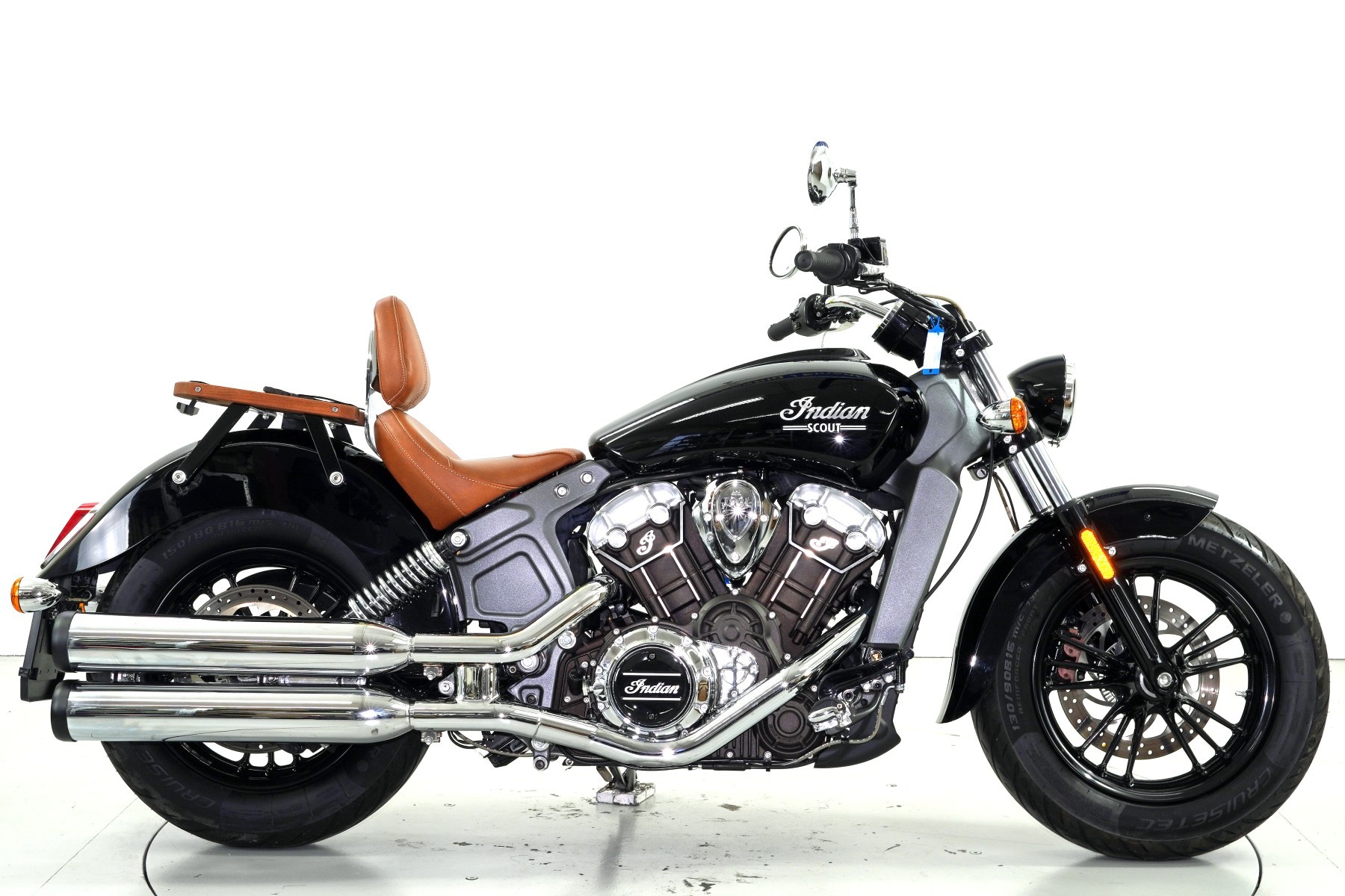 INDIAN Scout ABS-showroom-element-3