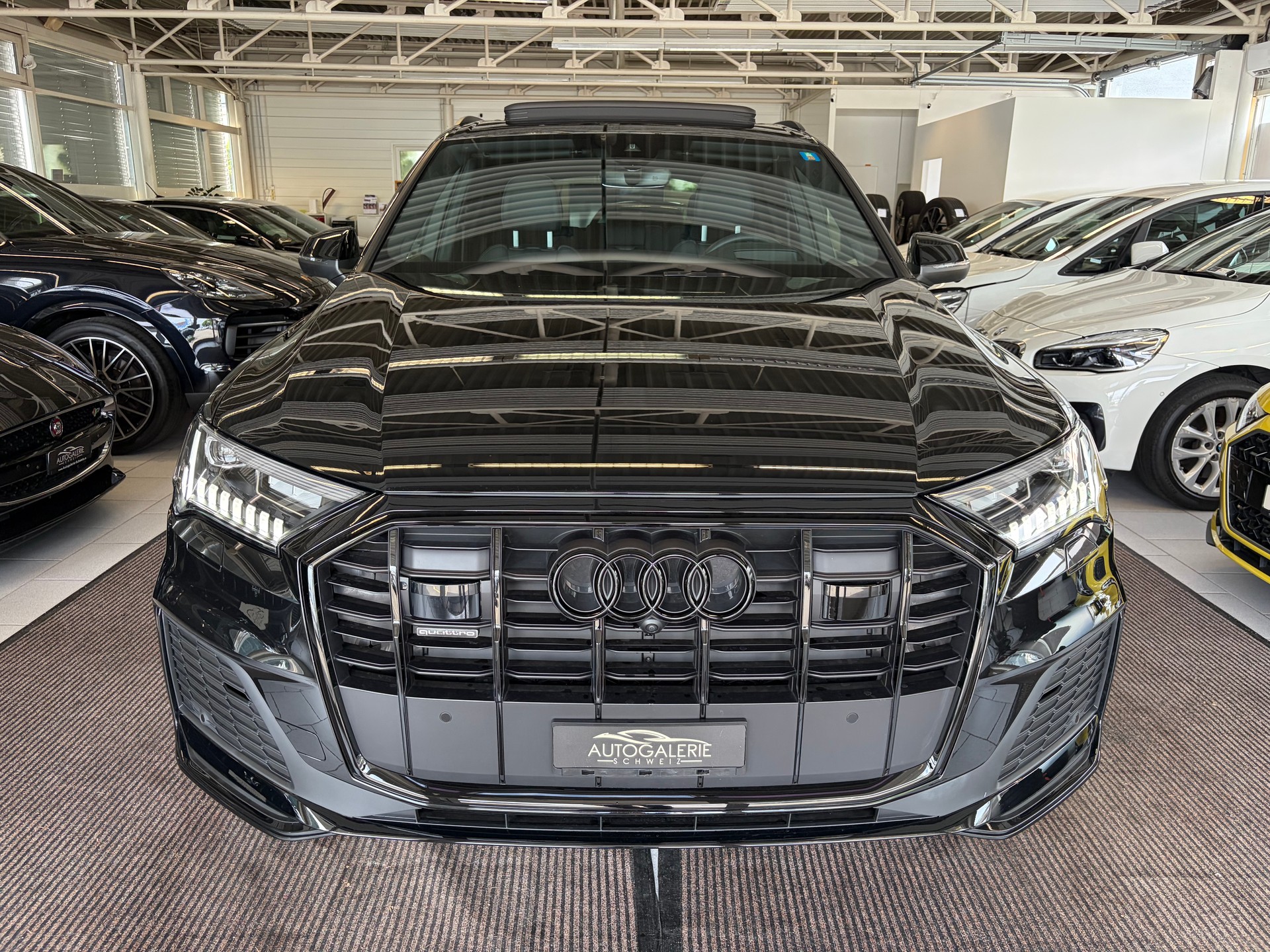 AUDI Q7 50 TDI quattro S Line | CH | Garantie & Free Service | AHK | HeadUp | Pano | 22" | NP: 135K |-image-36