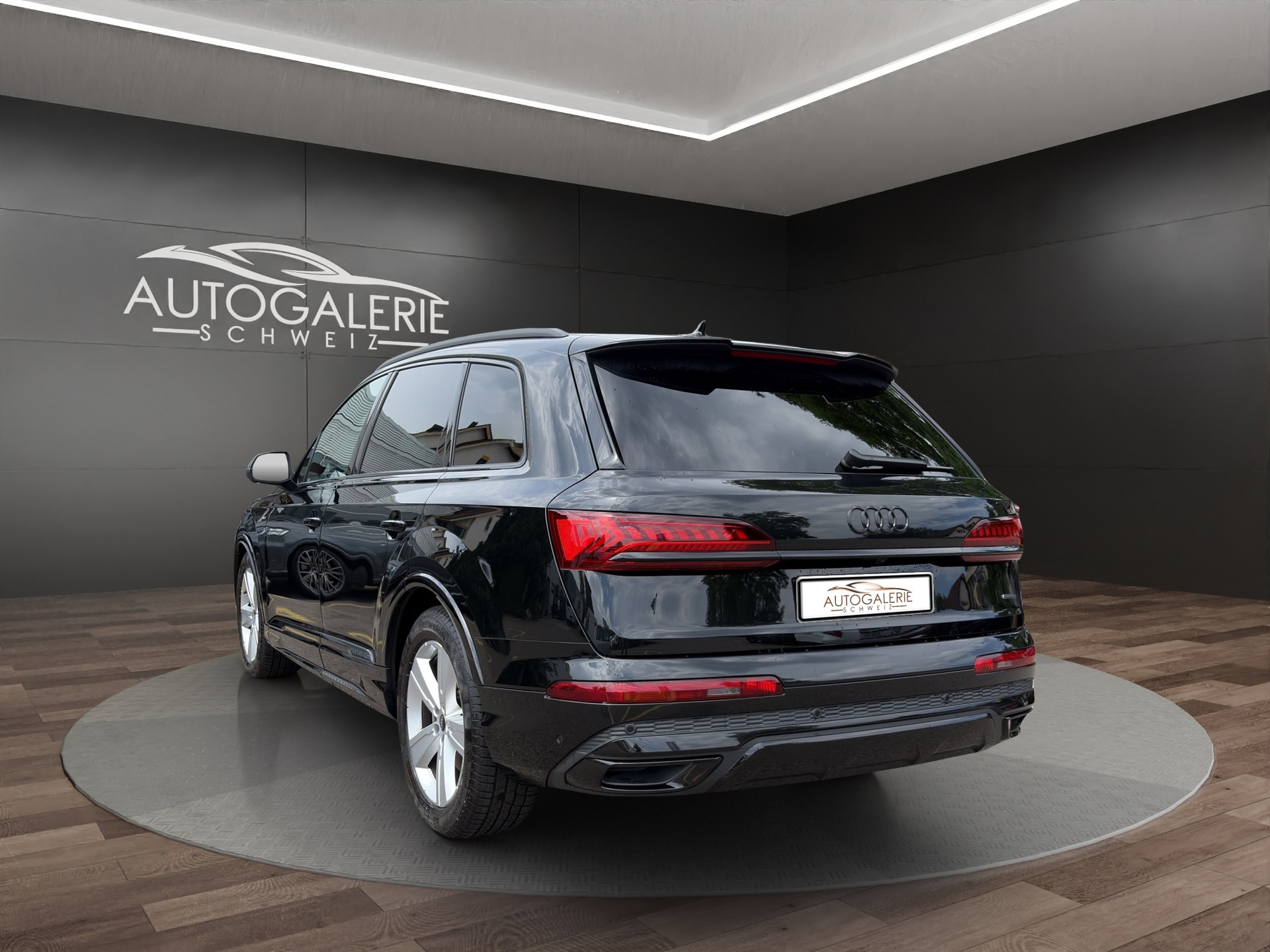 AUDI Q7 50 TDI quattro S Line | CH | Garantie & Free Service | AHK | HeadUp | Pano | 22" | NP: 135K |-image-3