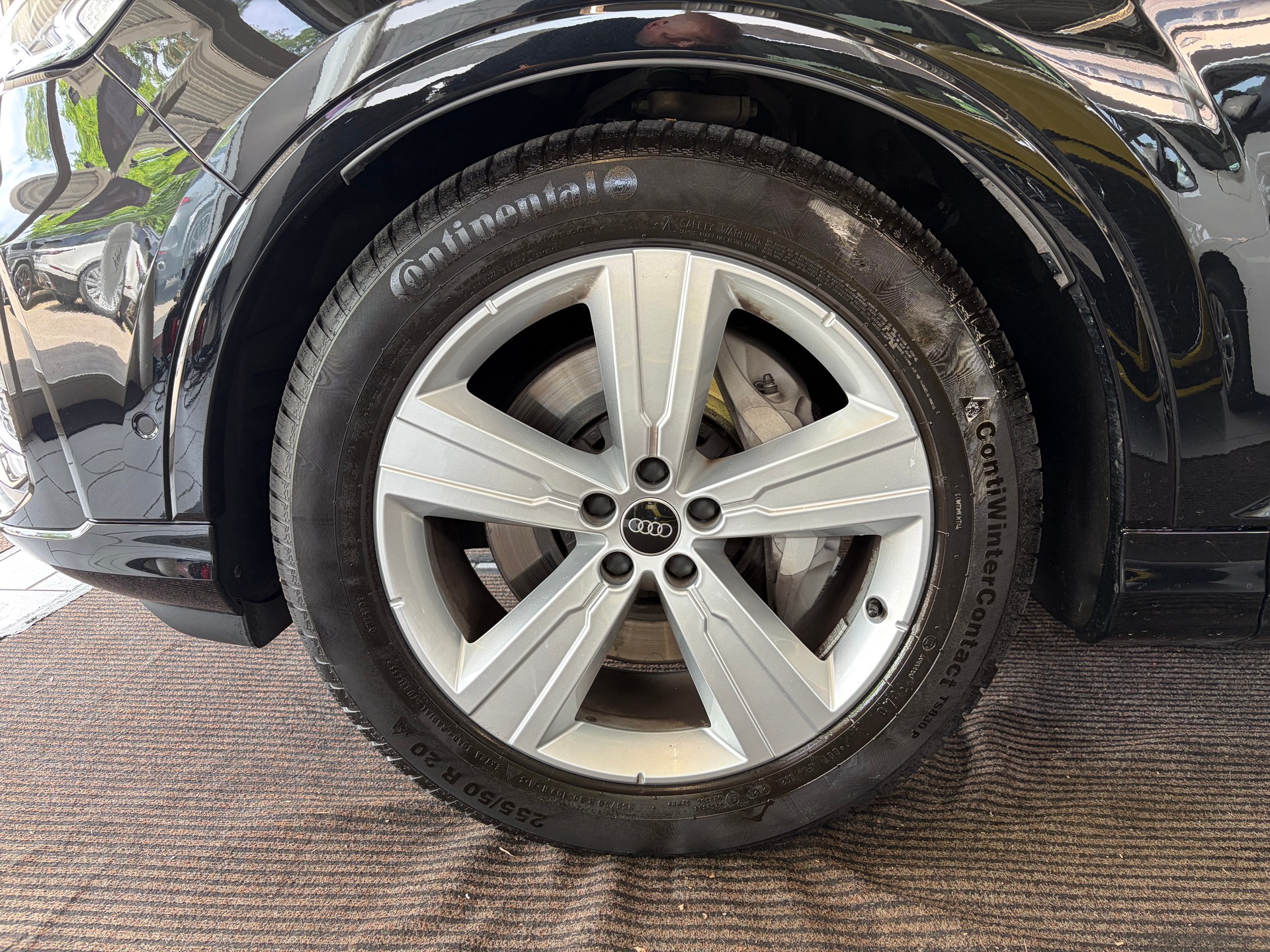AUDI Q7 50 TDI quattro S Line | CH | Garantie & Free Service | AHK | HeadUp | Pano | 22" | NP: 135K |-image-9