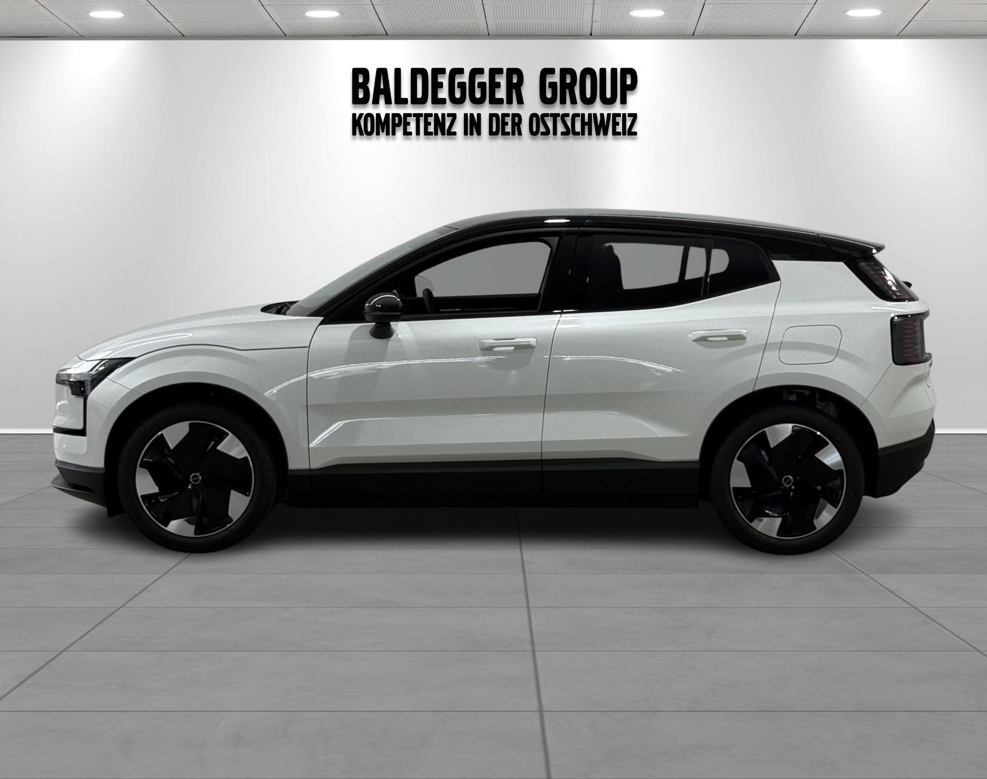 VOLVO EX 30 E60 Twin Plus Performance-image-6
