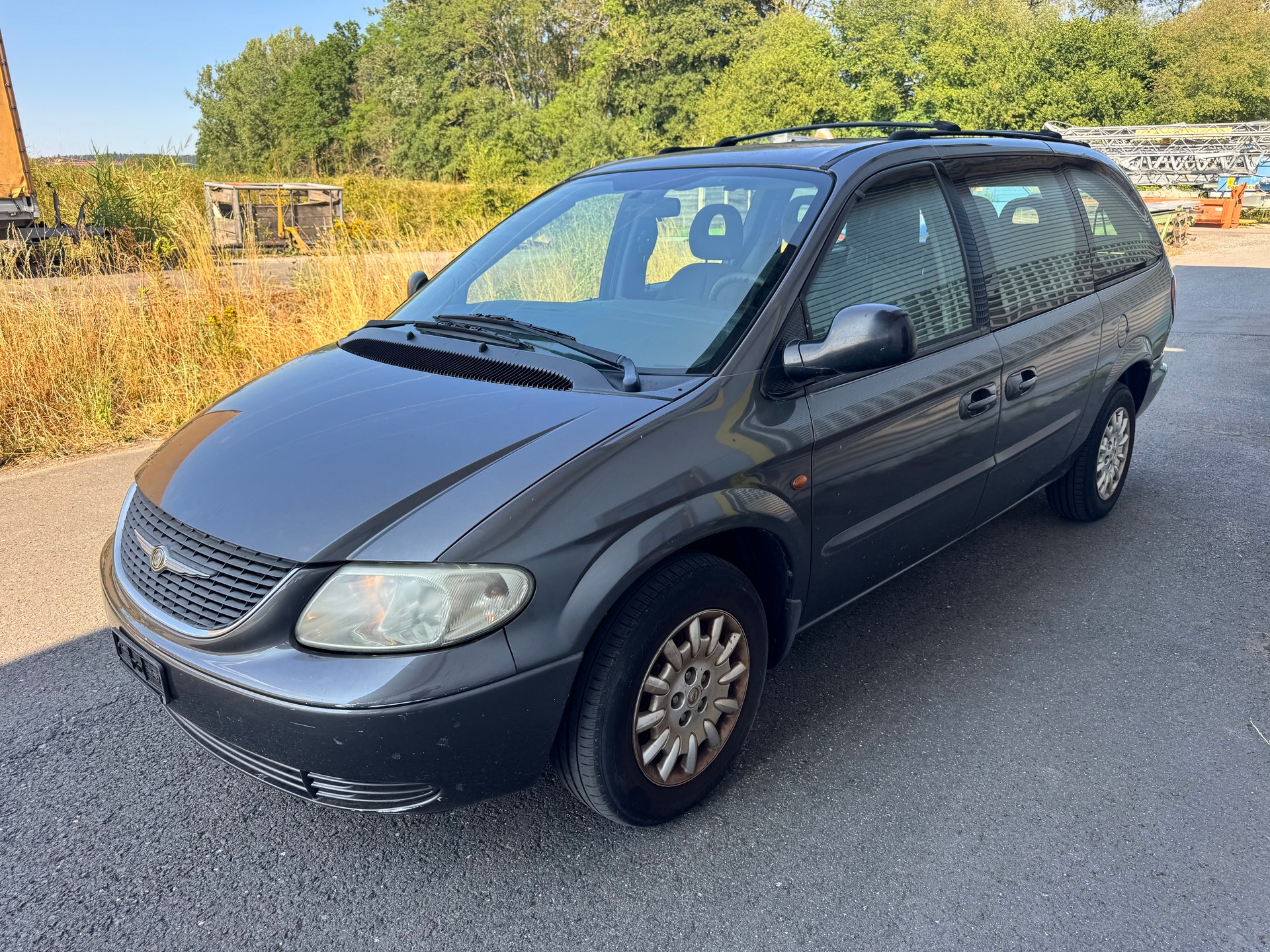 CHRYSLER Grand Voyager 2.5 CRD SE-image-2
