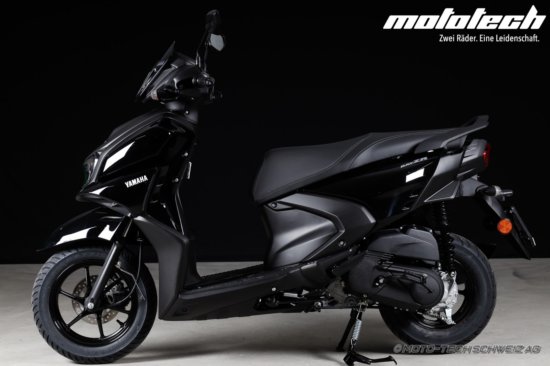 YAMAHA RayZR 125-image-4