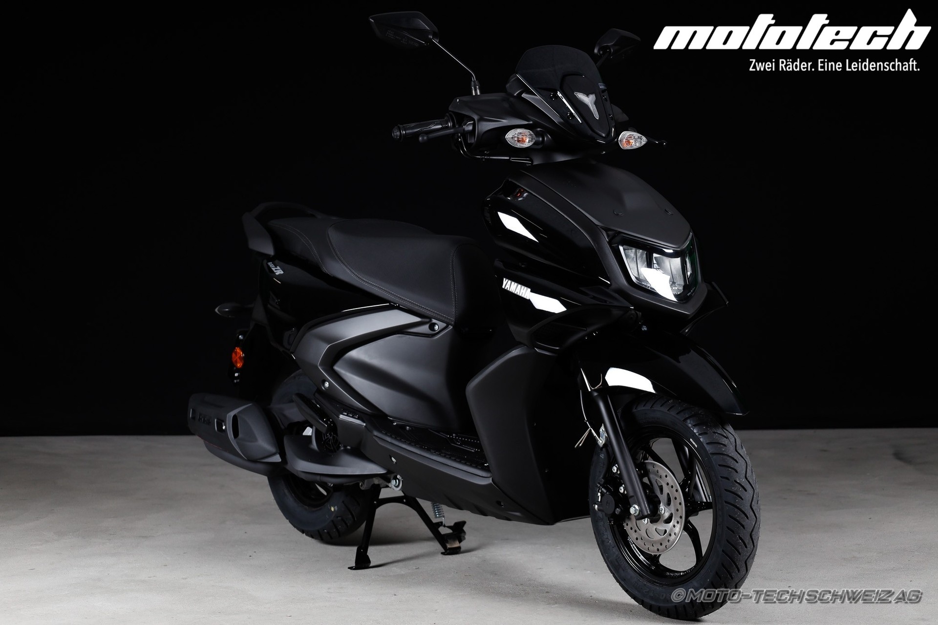YAMAHA RayZR 125