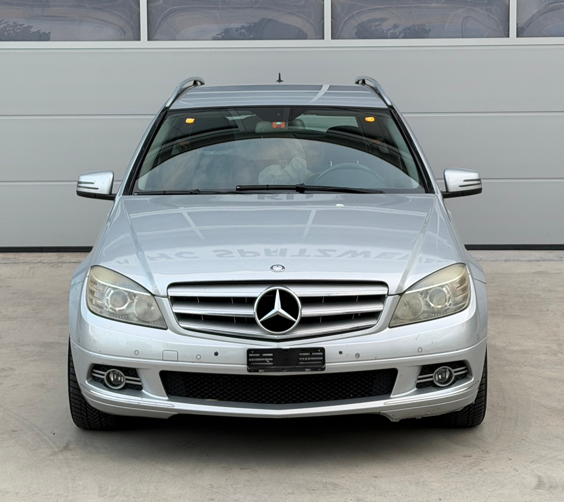 MERCEDES-BENZ C 200 CGI BlueEfficiency Elégance Automatic-image-4