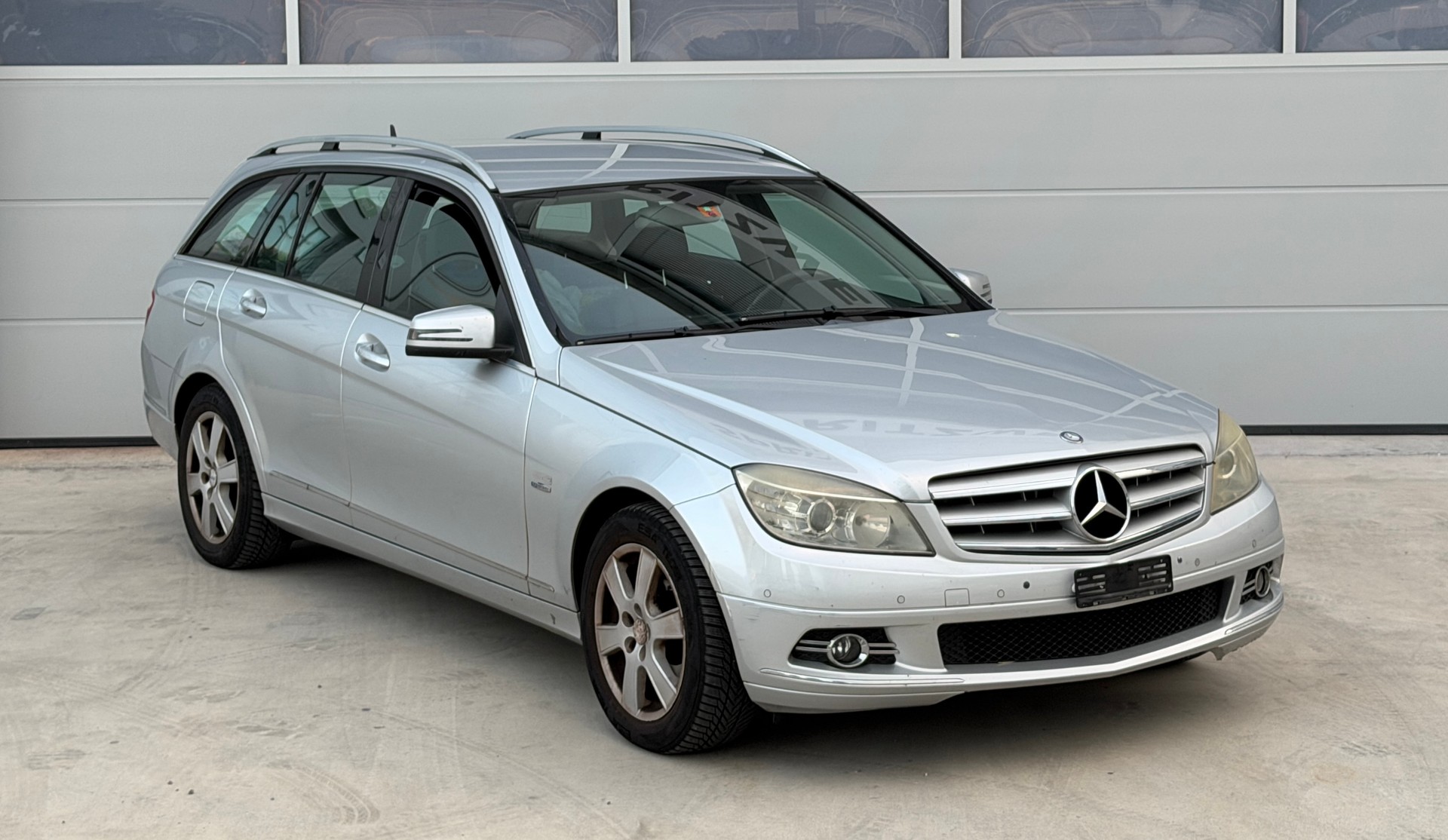 MERCEDES-BENZ C 200 CGI BlueEfficiency Elégance Automatic-image-0