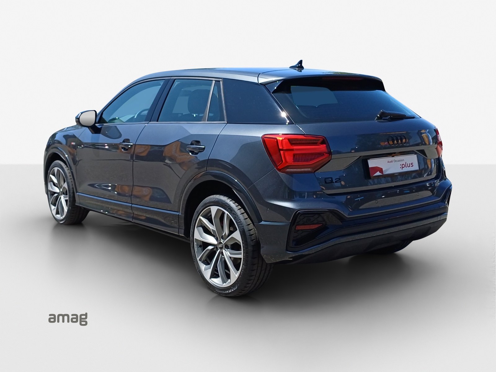 AUDI Q2 35 TFSI S line S-tronic-image-2