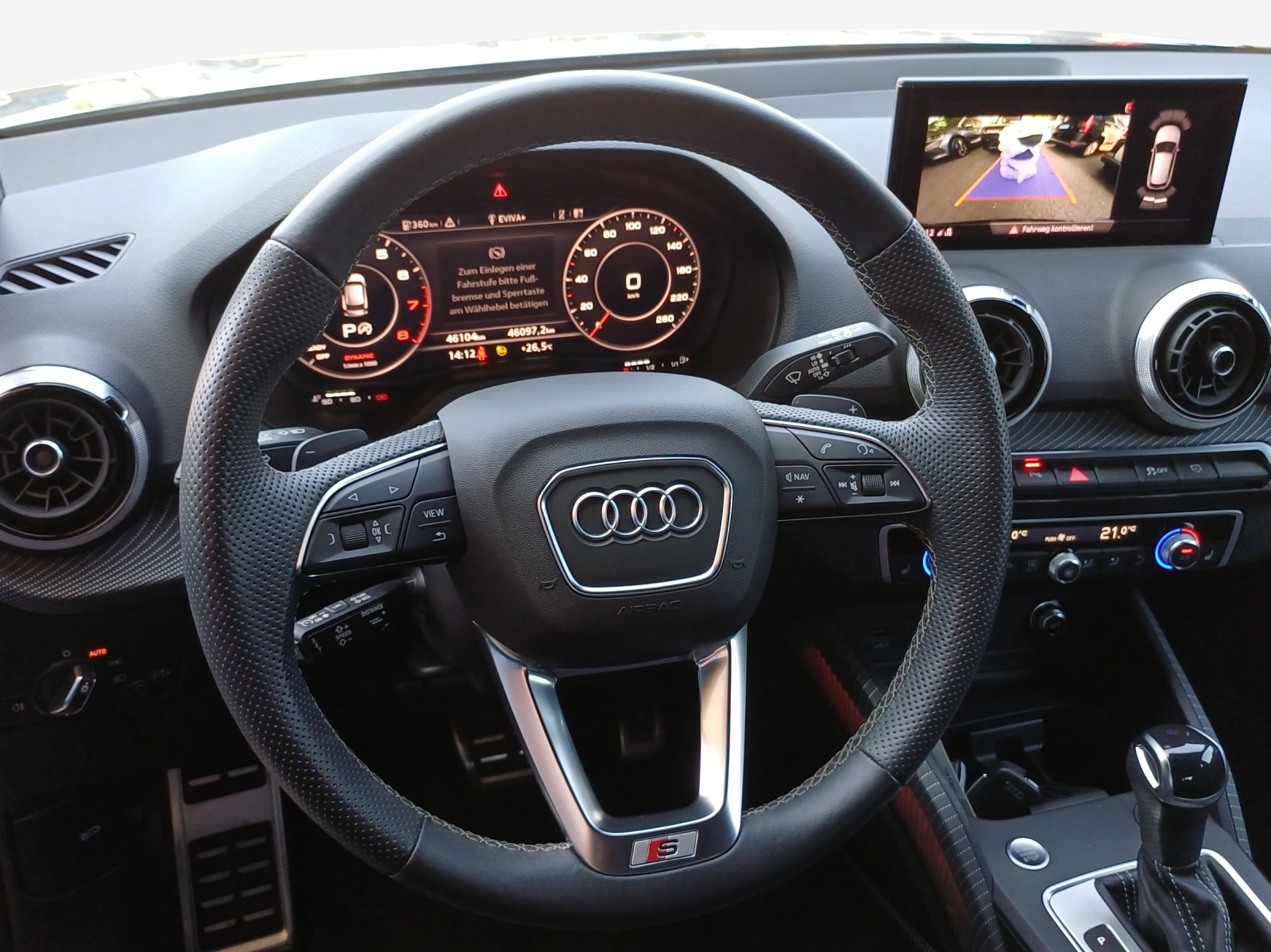 AUDI Q2 35 TFSI S line S-tronic-image-9