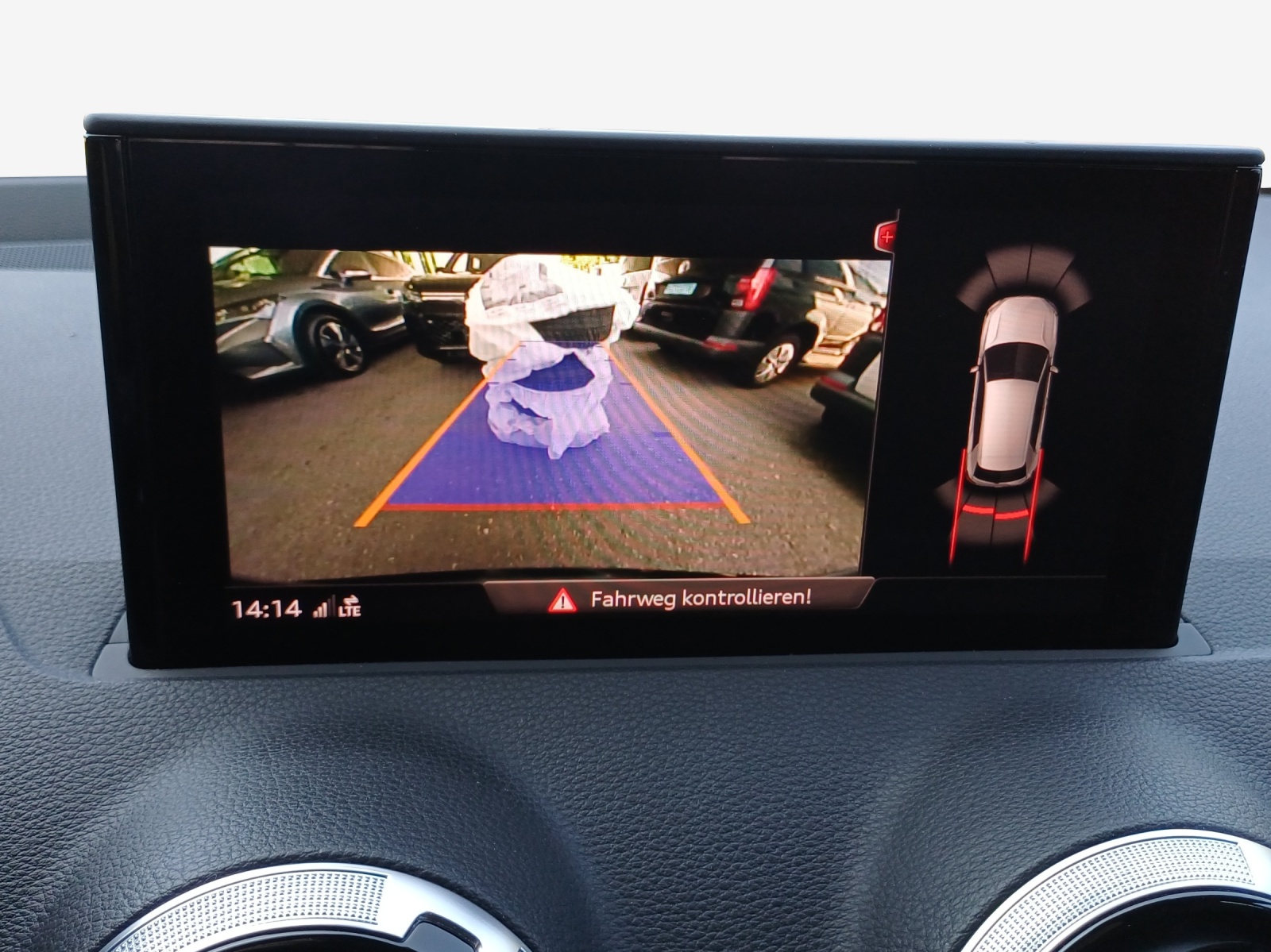 AUDI Q2 35 TFSI S line S-tronic-image-15