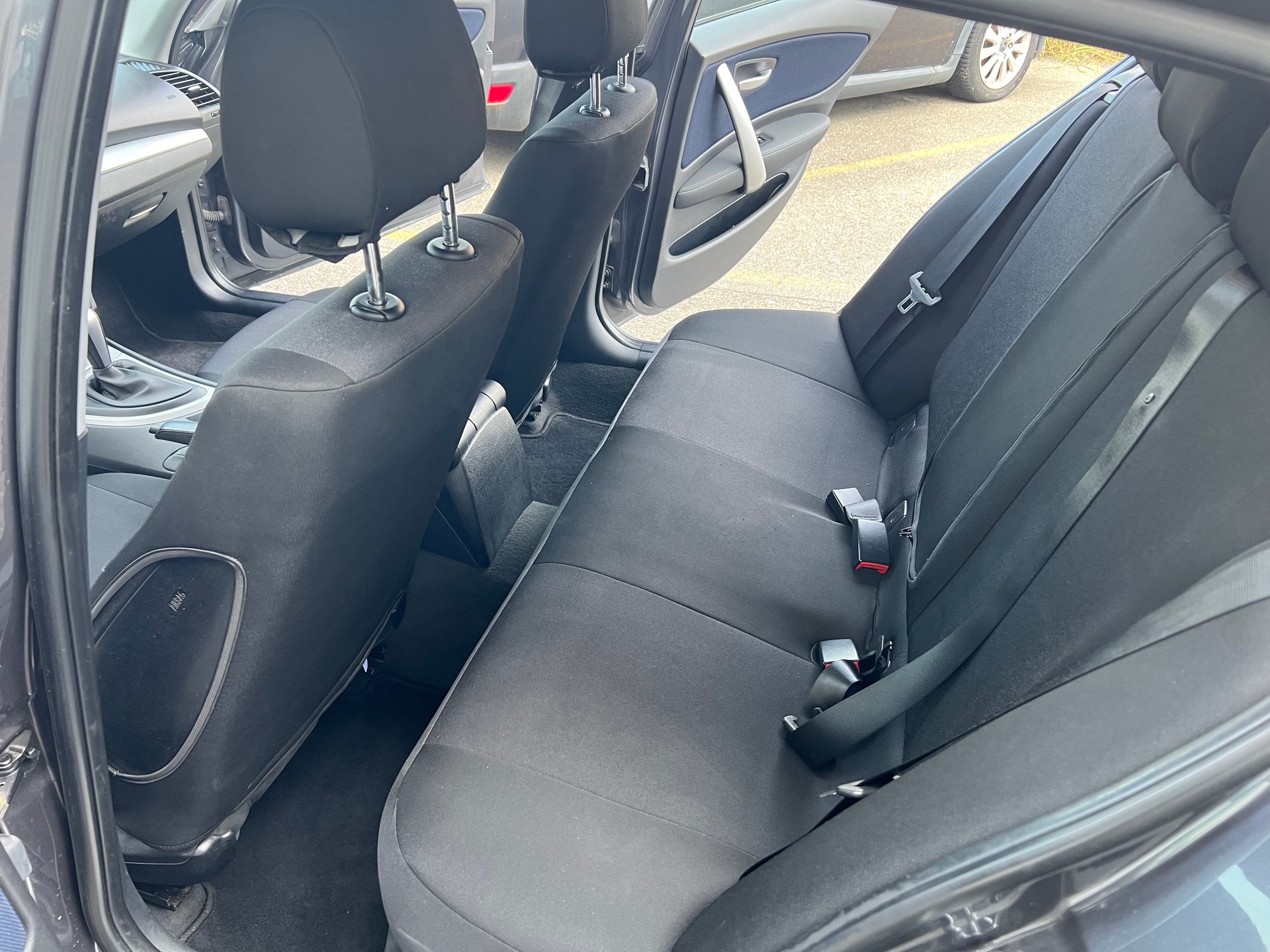 BMW 130i Steptronic-image-4
