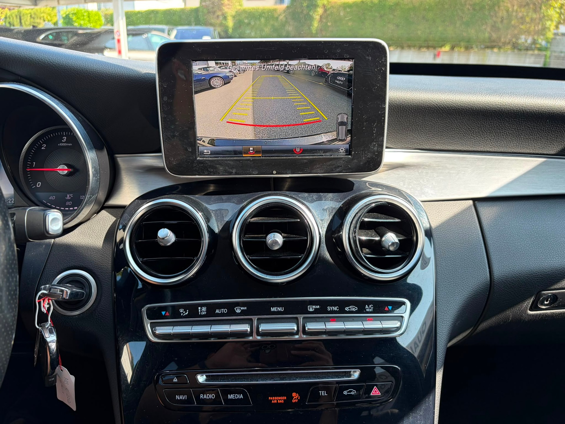 MERCEDES-BENZ C 220 d Swiss Star Avantgarde 4Matic 9G-Tronic-image-11