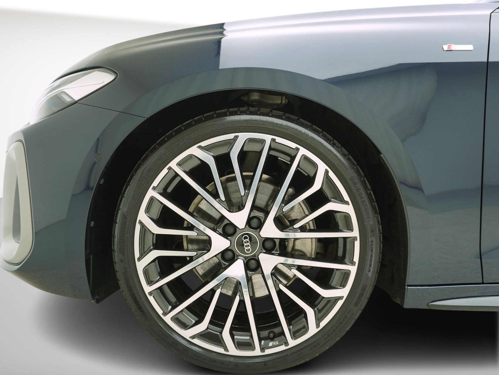 AUDI A5 Avant 2.0 TFSI S line quattro S-Tronic **Audi Werksgarantie bis 07/2030**-image-6