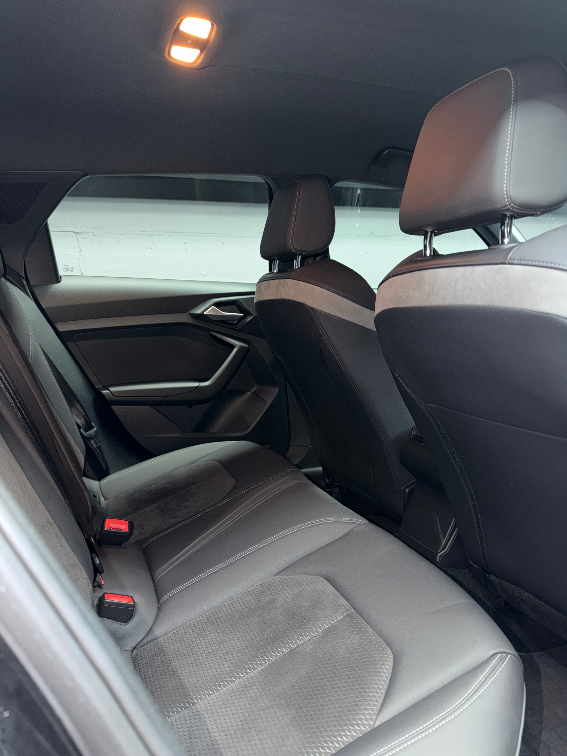 AUDI A1 Sportback 35 TFSI S-tronic-image-7