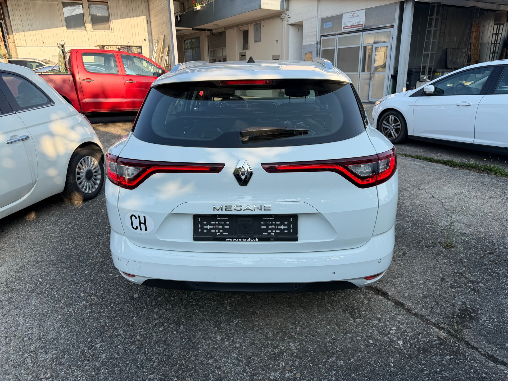 RENAULT Mégane Grandtour 1.5 dCi Business EDC-image-3