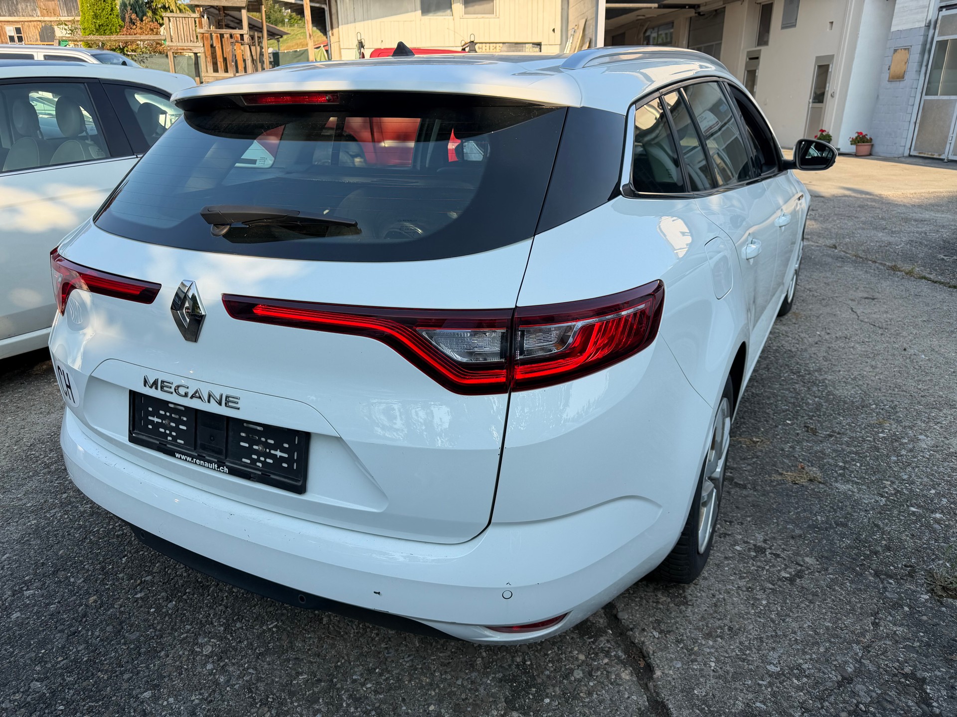 RENAULT Mégane Grandtour 1.5 dCi Business EDC-image-5