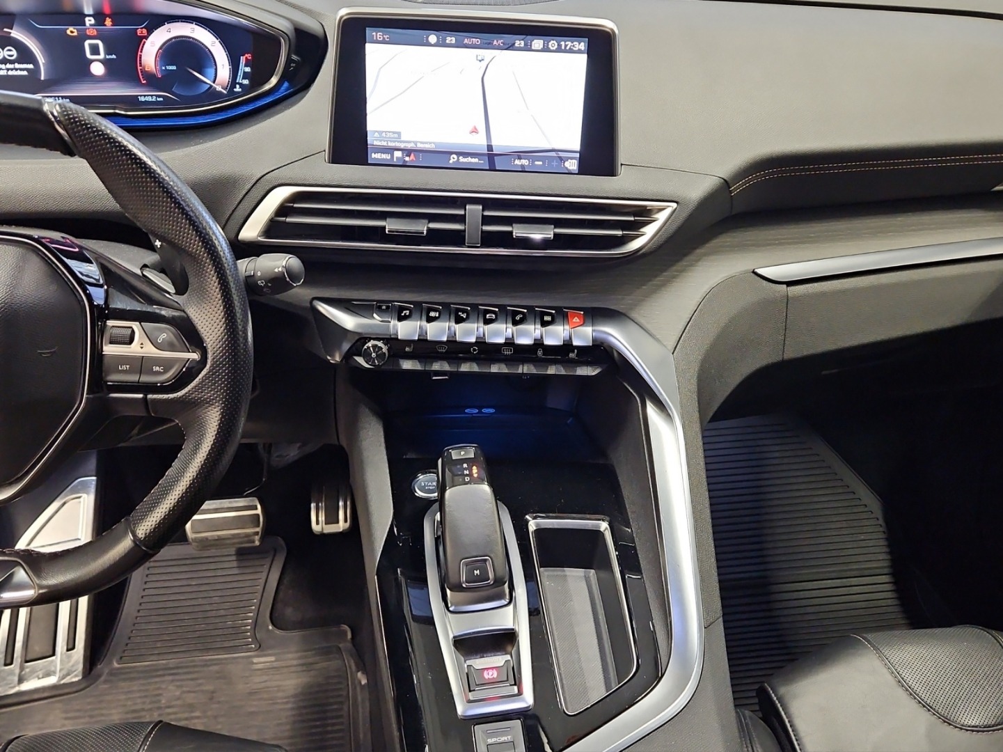 PEUGEOT 3008 2.0 BlueHDi 180 GT Line-image-6