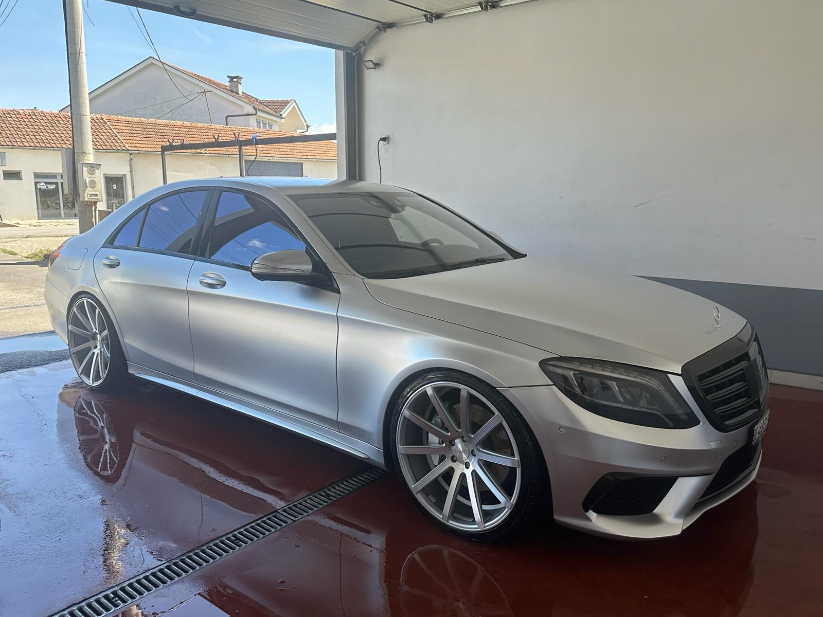 MERCEDES-BENZ S 500 V8 4matic-image-1