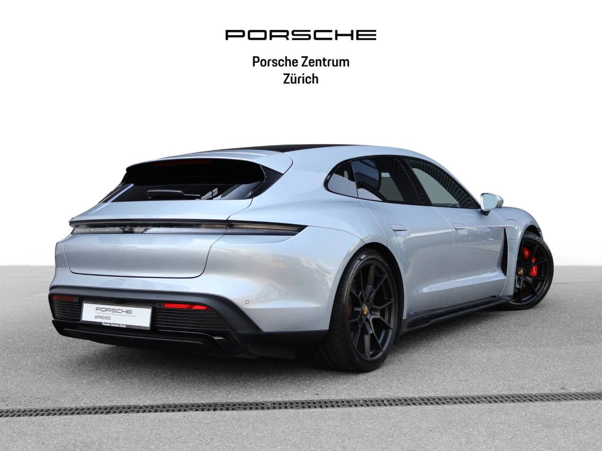 PORSCHE Taycan GTS Sport Turismo-image-5