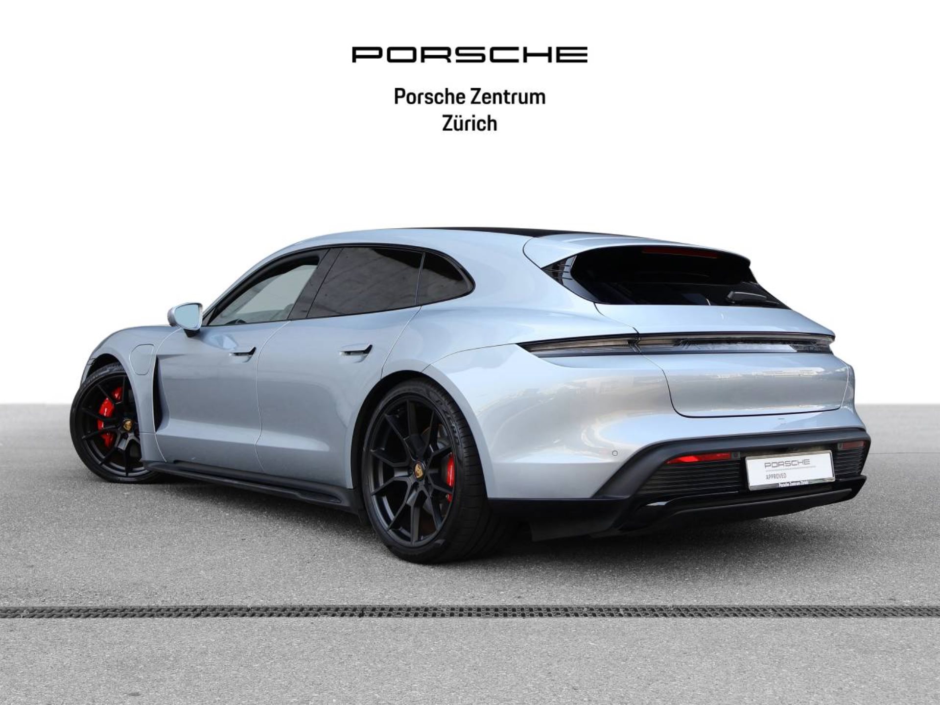 PORSCHE Taycan GTS Sport Turismo-image-2