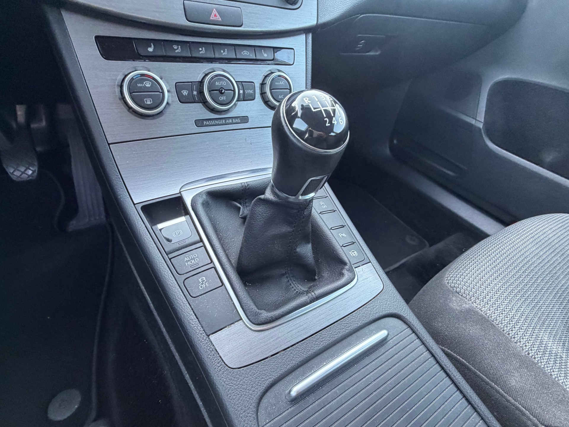 VW Passat Variant 1.4 TSI BMT Comfortline-image-12