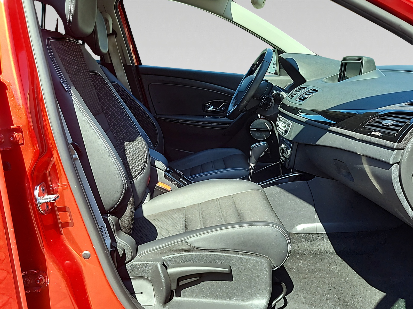 RENAULT Mégane Grandtour 1.2 TCe 130 Bose EDC-image-6